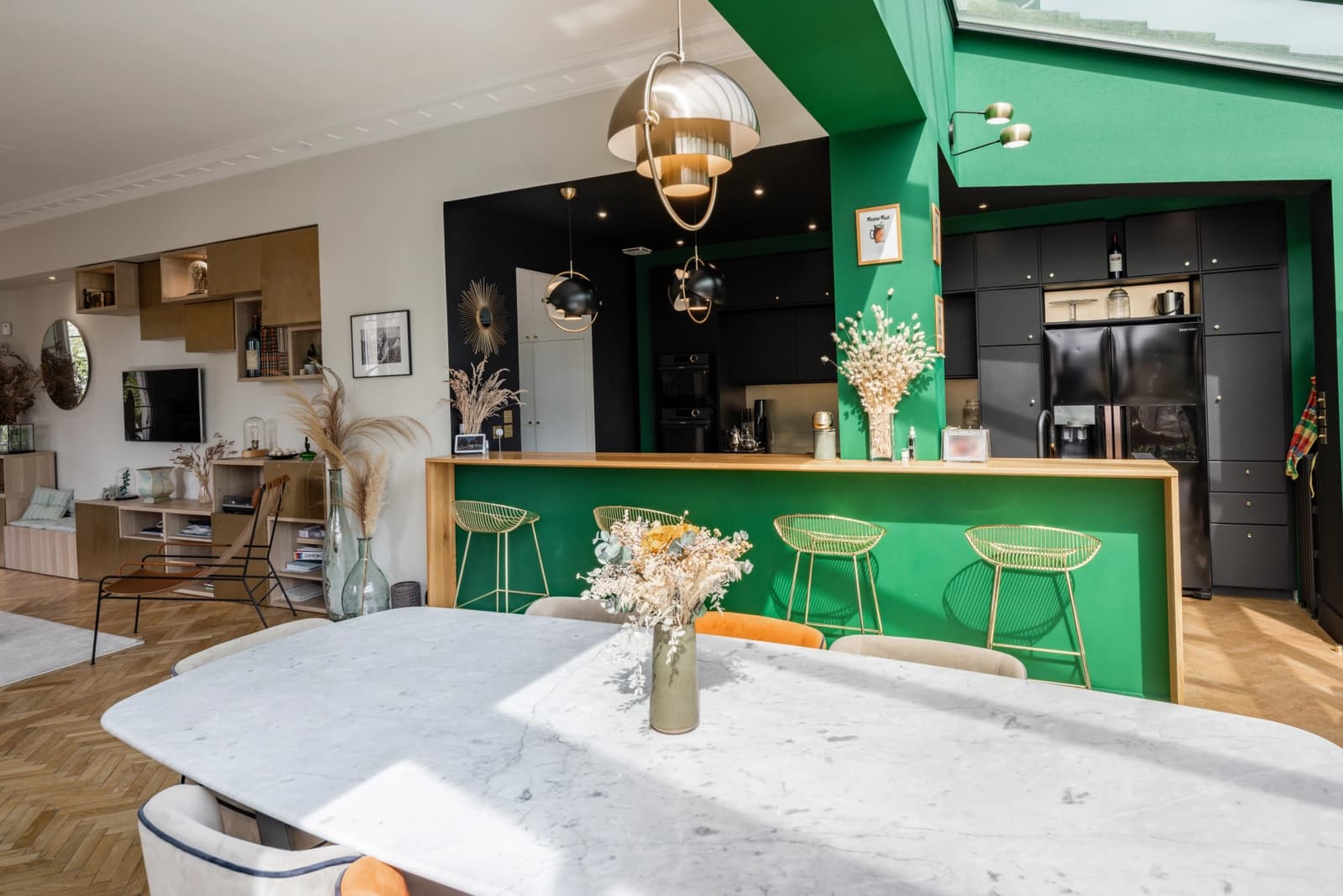 Espace Maison lumineuse au style Art Déco dans le quartier Lescure - 5