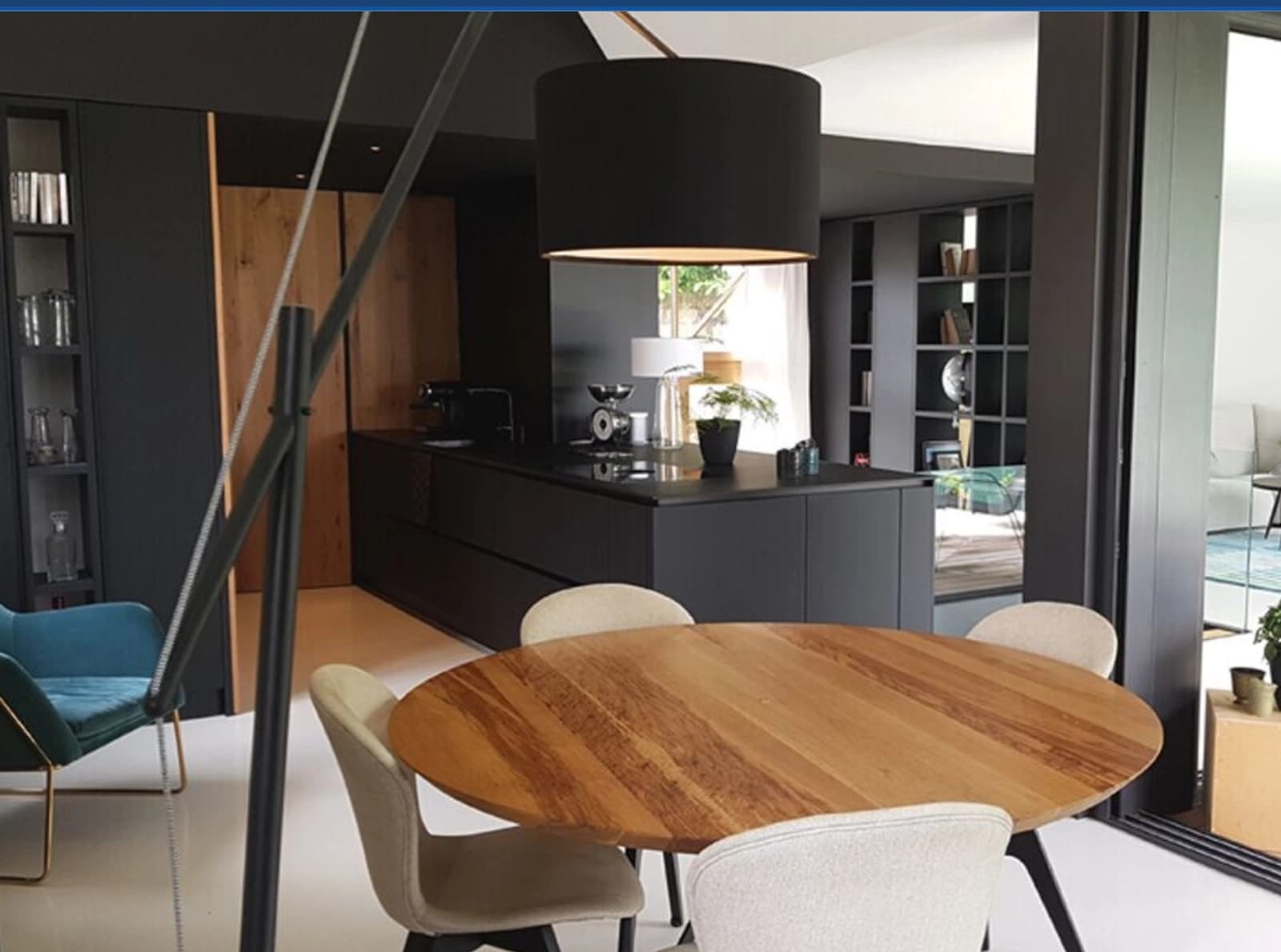 Space Contemporary house, panoramic view - 3