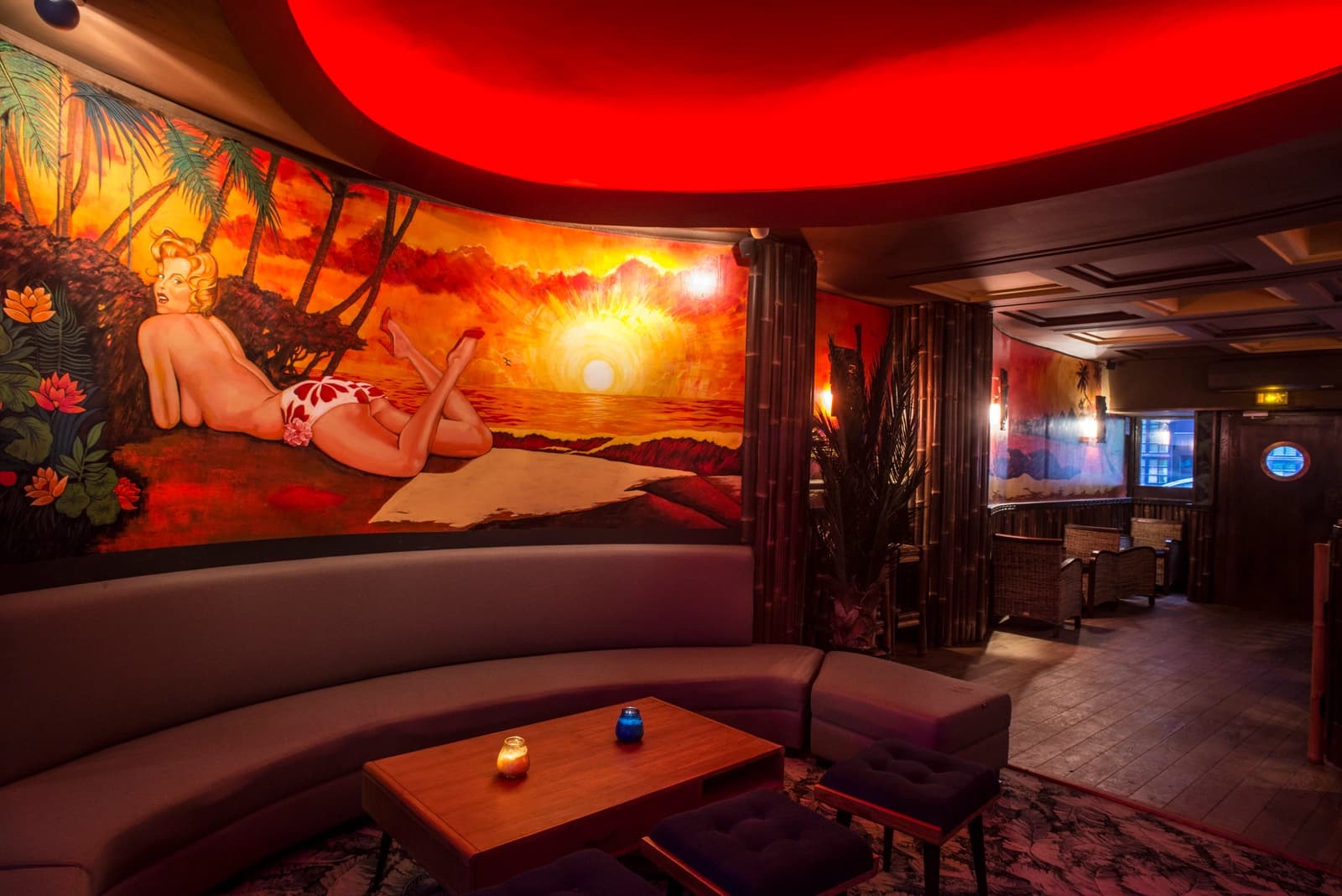 Espace Bar tropical immersif et cinématographique - 2