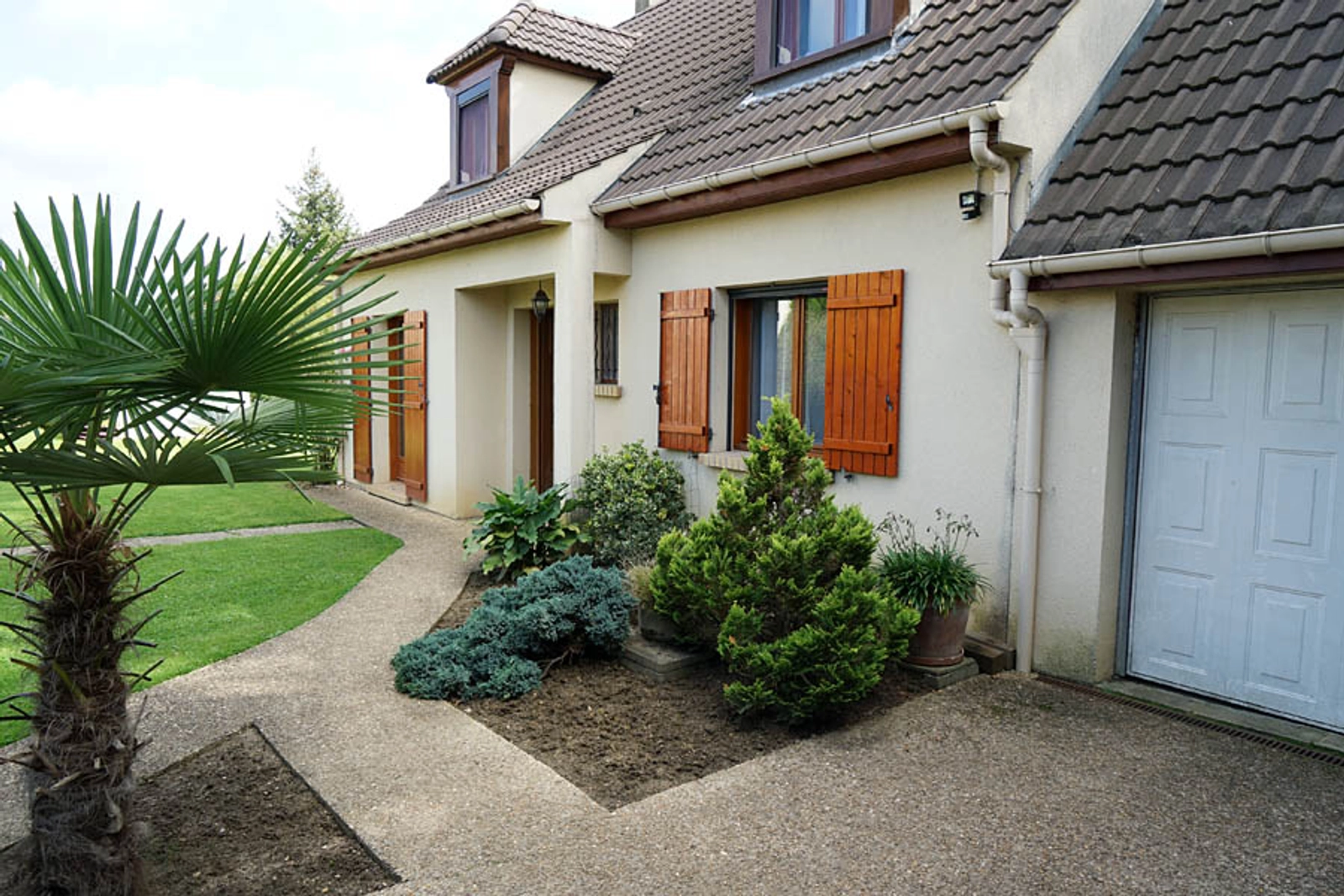 Espace Pavillon familial avec un grand jardin en limite de forêt - 1