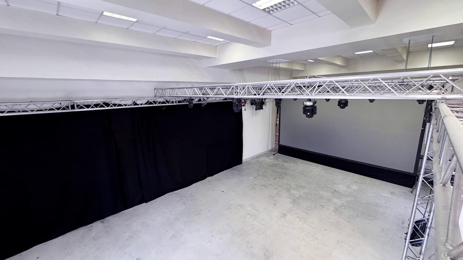 Space Film and photo/video production studio, Paris 20th arrondissement, Les Lilas - 2