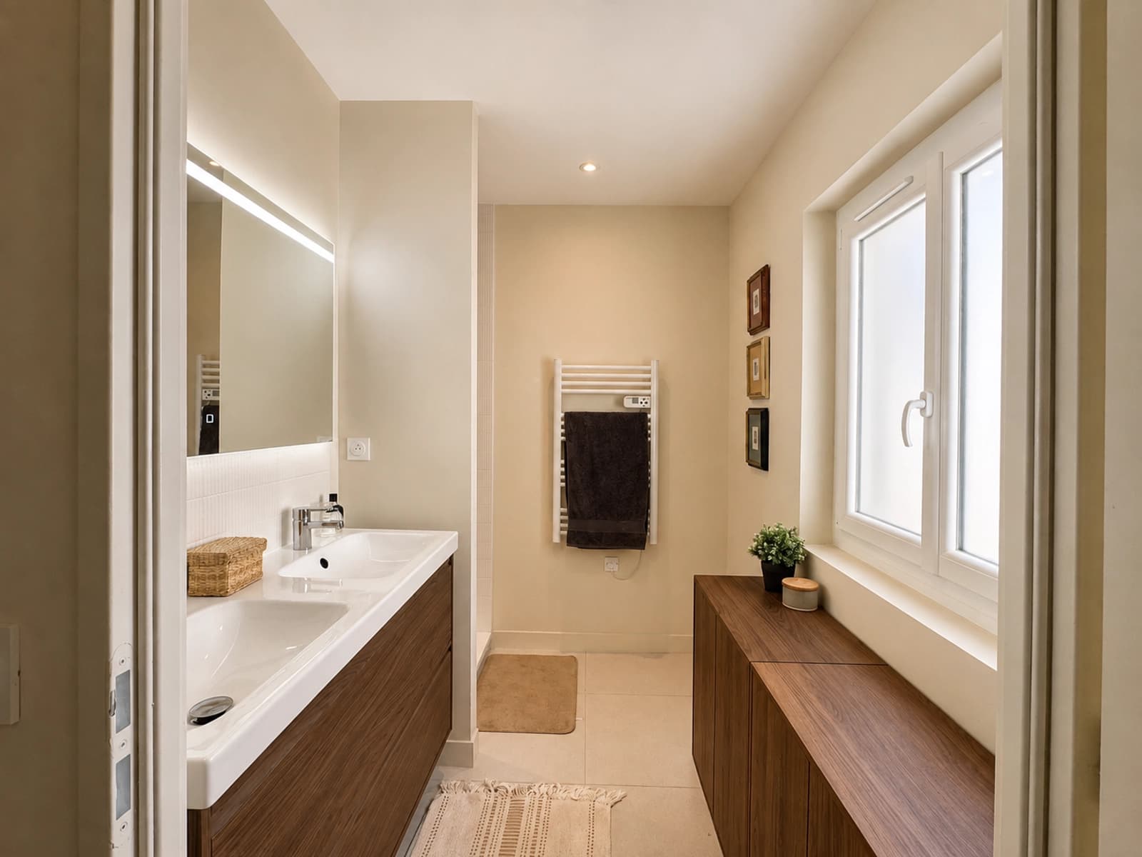Espace Appartement contemporain lumineux avec cachet triangle d'or Bordeaux - 4