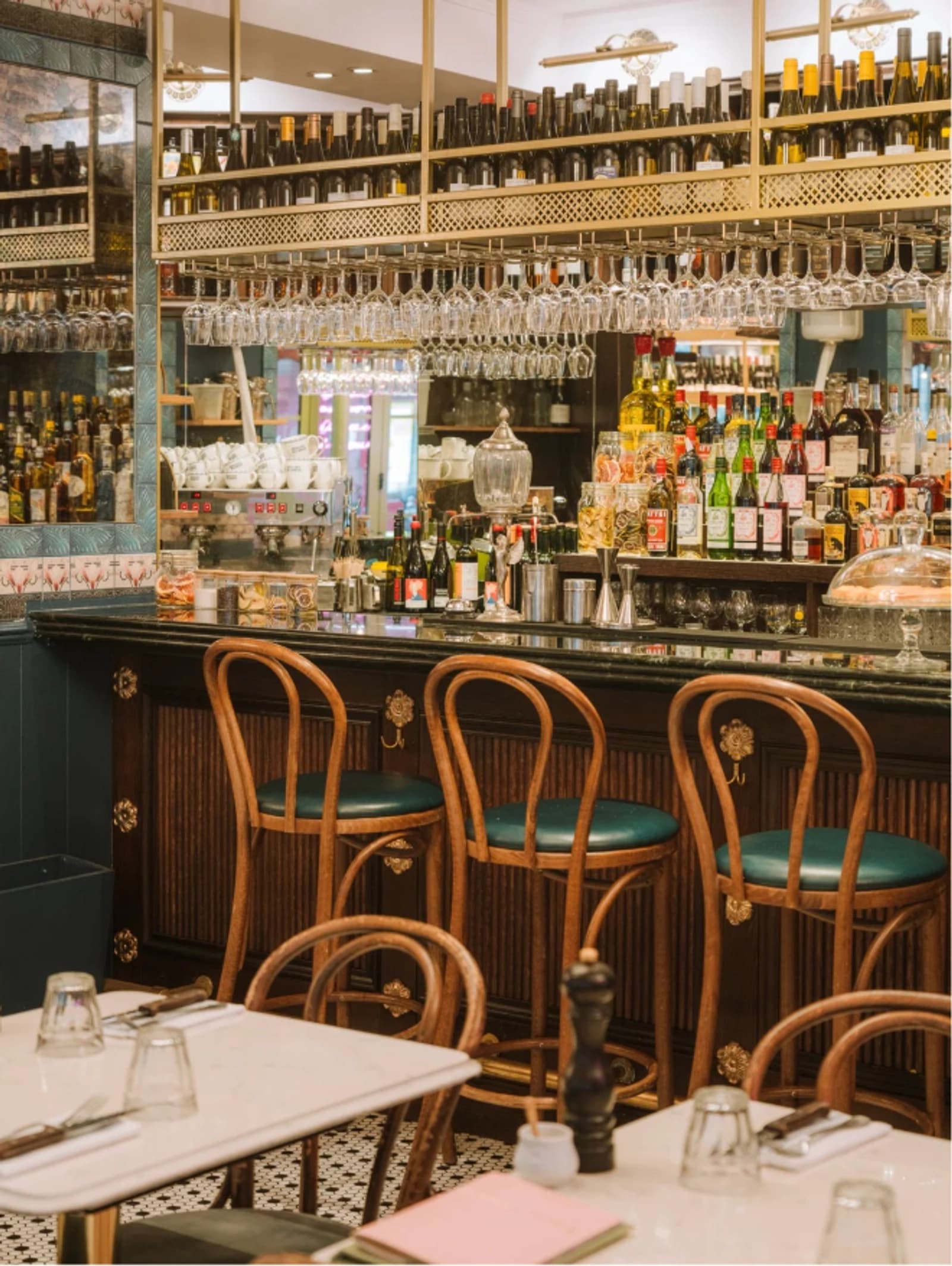 Space Brasserie Bellanger: an exquisitely retro decor - Parisian cafe atmosphere - 0