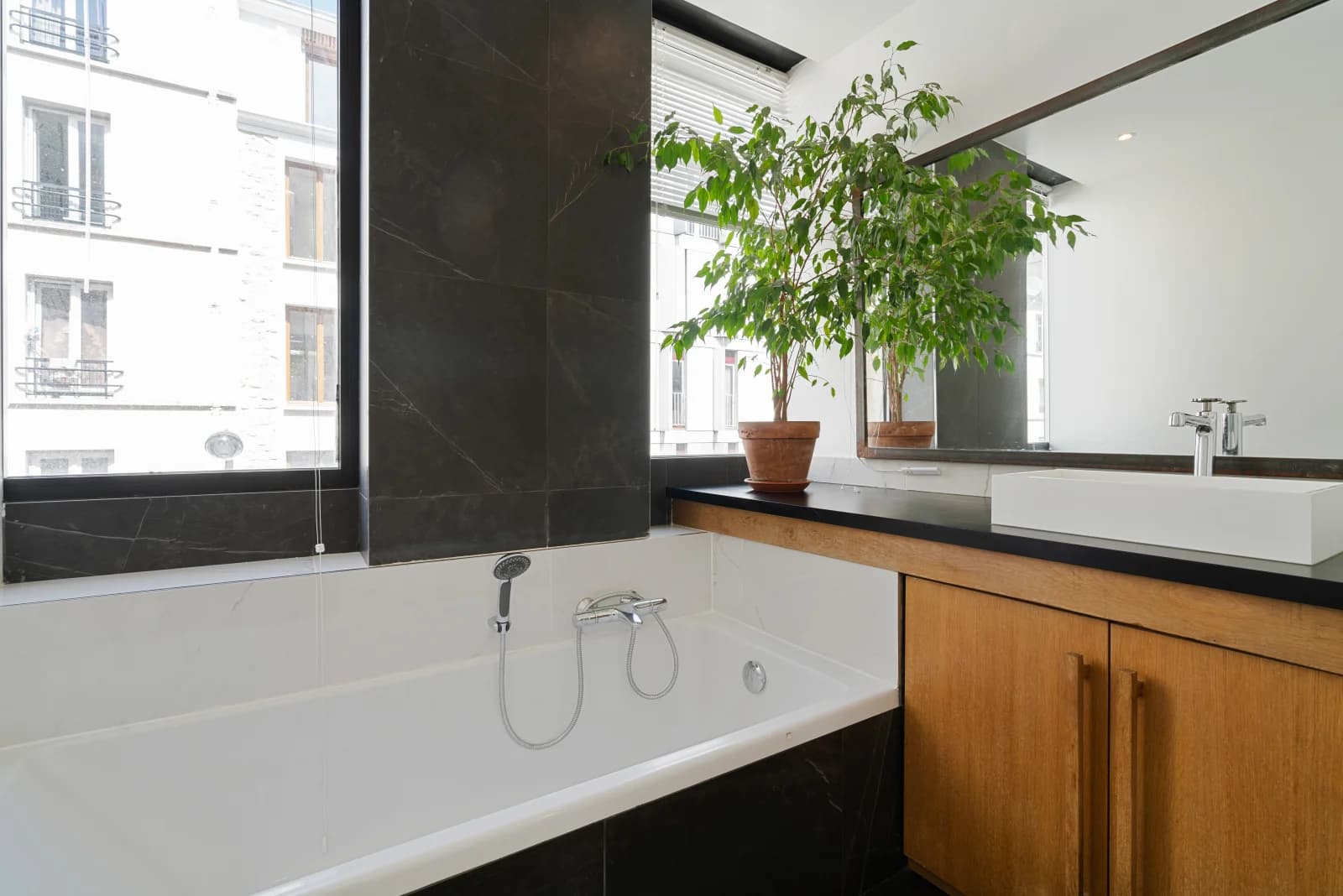 Cuarto de baño en Alojamiento estilo loft con fuerte espíritu industrial - 1