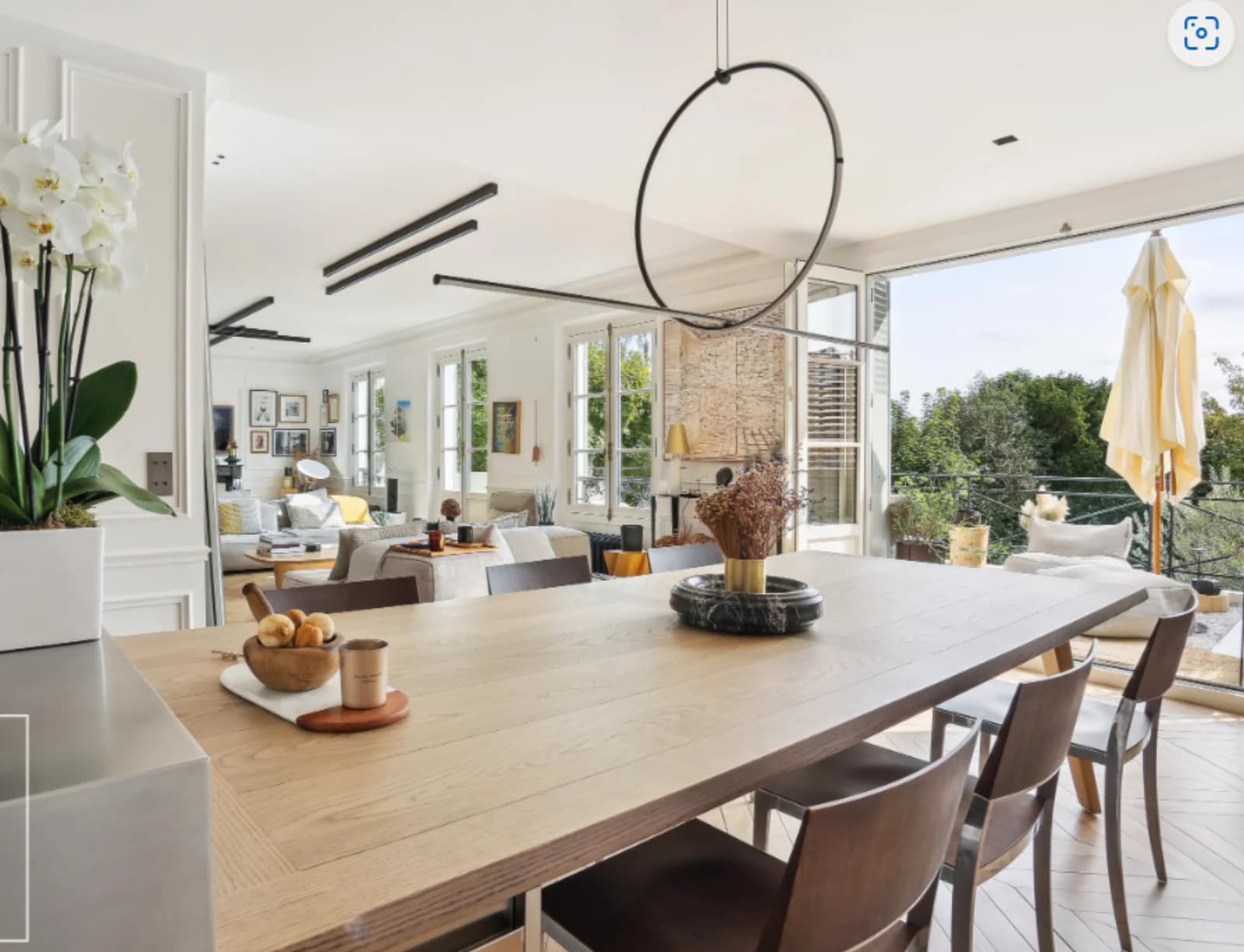 Space Maison de maître with contemporary decor and swimming pool, in a green and peaceful setting just outside Paris - 2