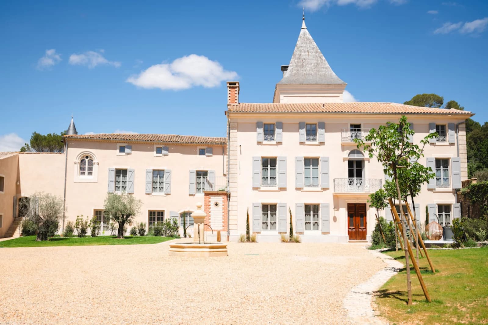 Space 1471m2 castle with 70 hectares of forest - 4