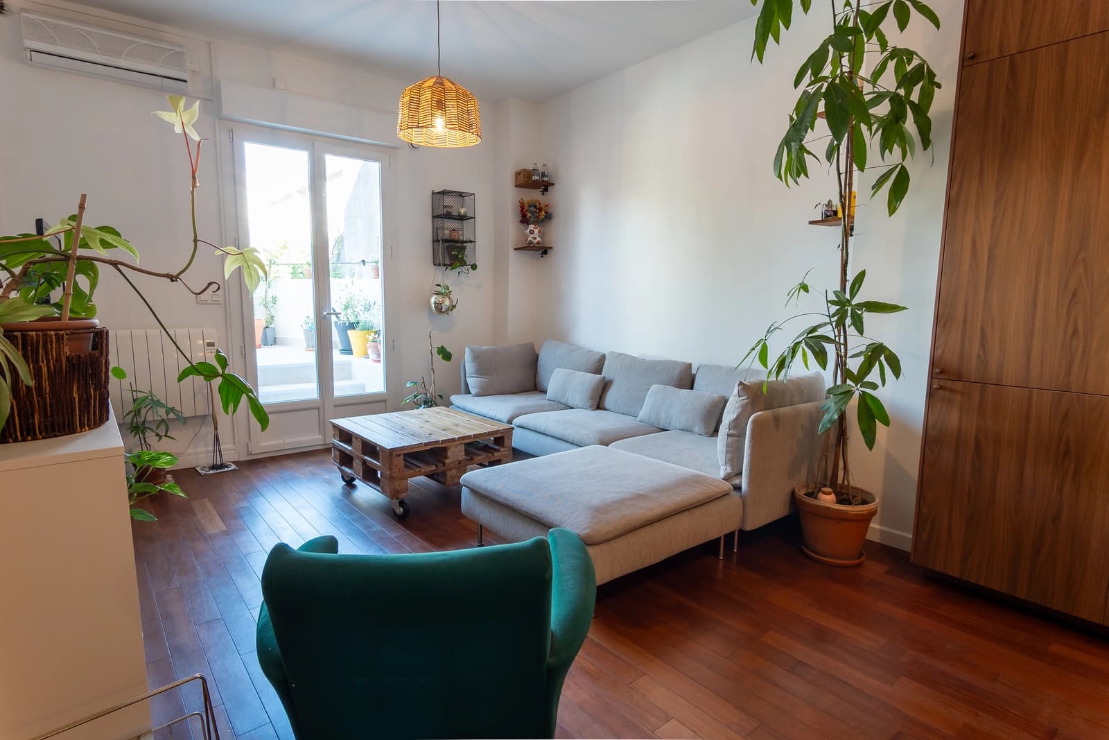 Space Small charming apartment with a colorful terrace - 3