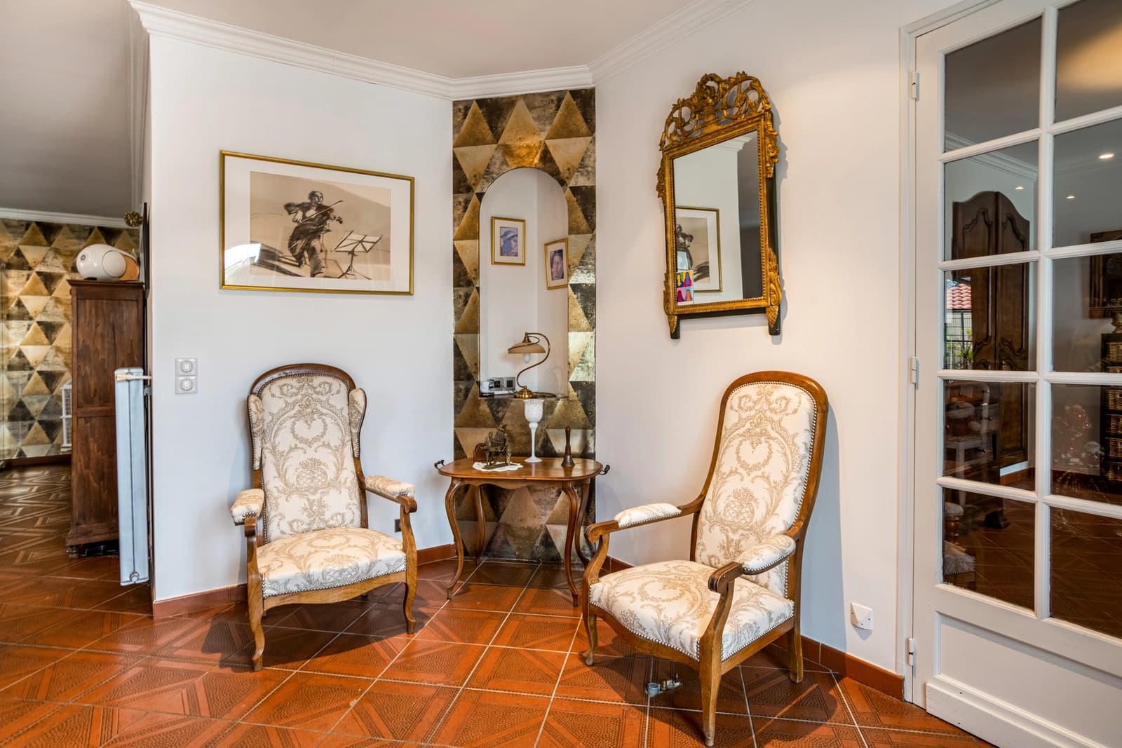 Espace Demeure avec jardin et terrasse pour profiter de l'extérieur - 5