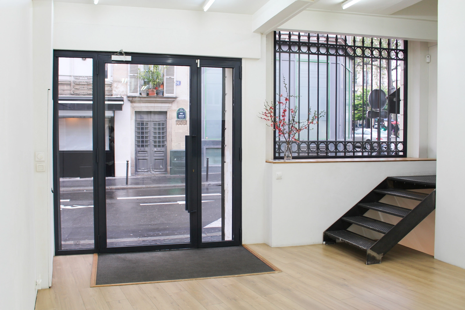 Space Modular gallery with natural light and multiple shooting perspectives - 1