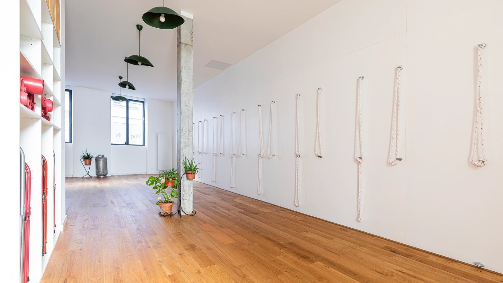 Comedor en Triángulo de Oro: espacio dedicado al bienestar y al yoga - 1
