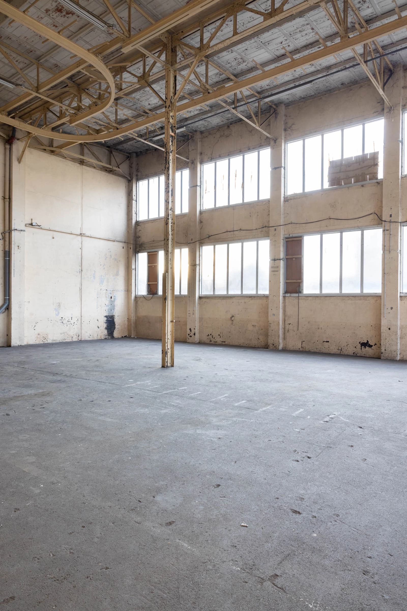 Space Industrial hall - 1