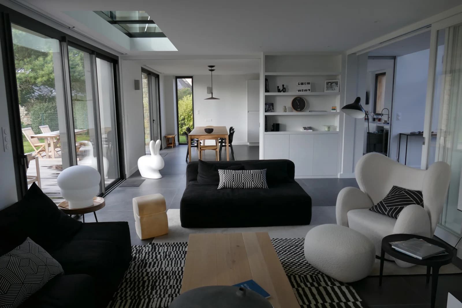 Space Beautiful contemporary villa by the sea - 2