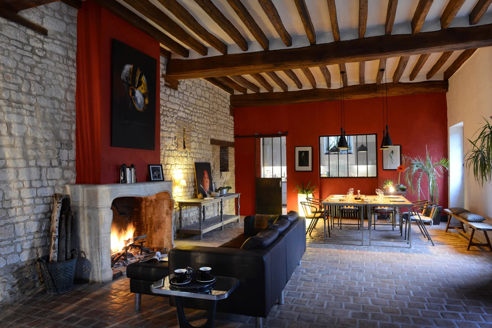 Salle de réunion dans La Maison d'Art: un lieu d'inspiration et de création - 1