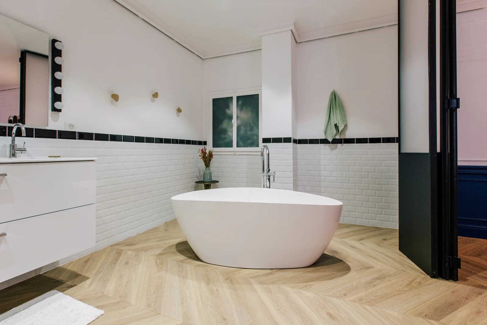 Space A Haussmann-style Parisian apartment - 4