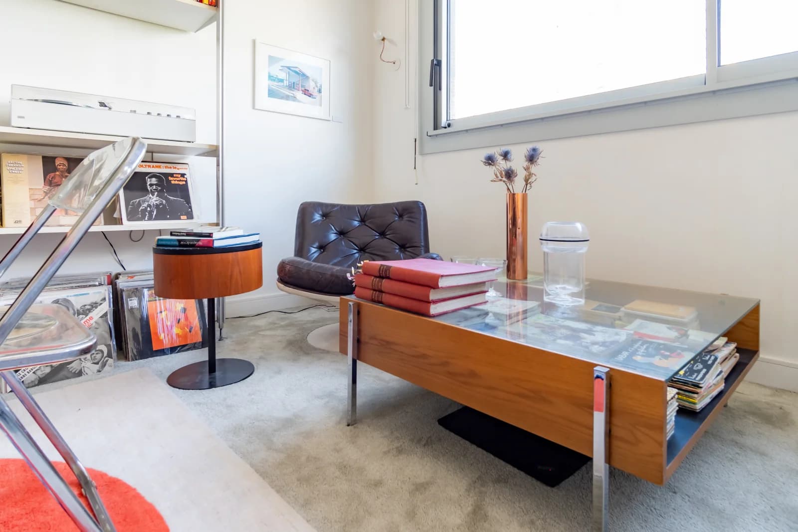 Espace Logis parisien au charme rétro baigné de clarté - 3
