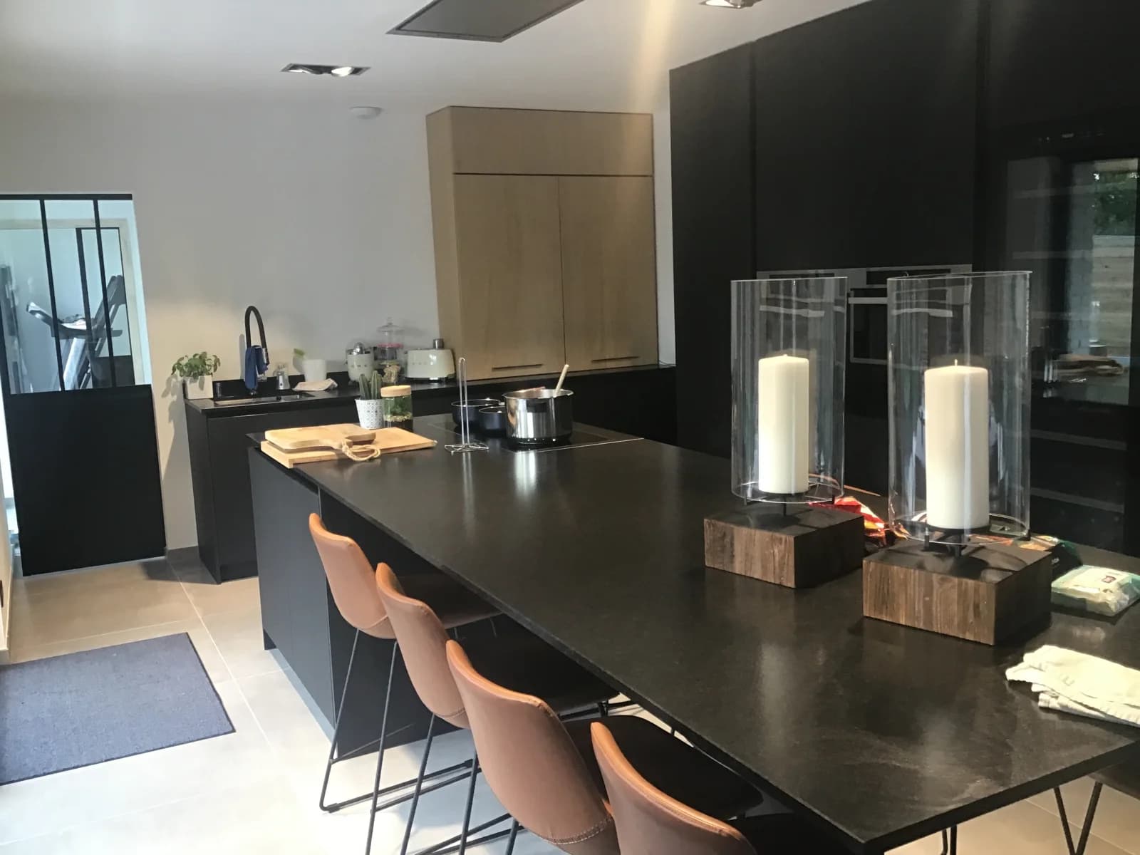 Comedor en El Loft de la Gare: un espacio atípico y conectado - 1