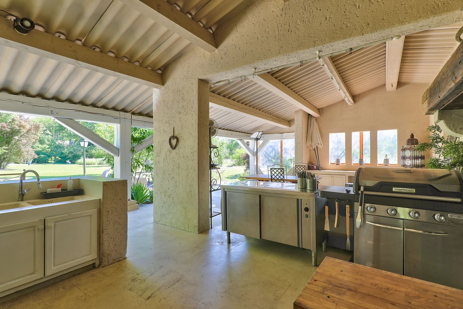 Kitchen in Superb 18th century Mas 15 minutes from Avignon - 1