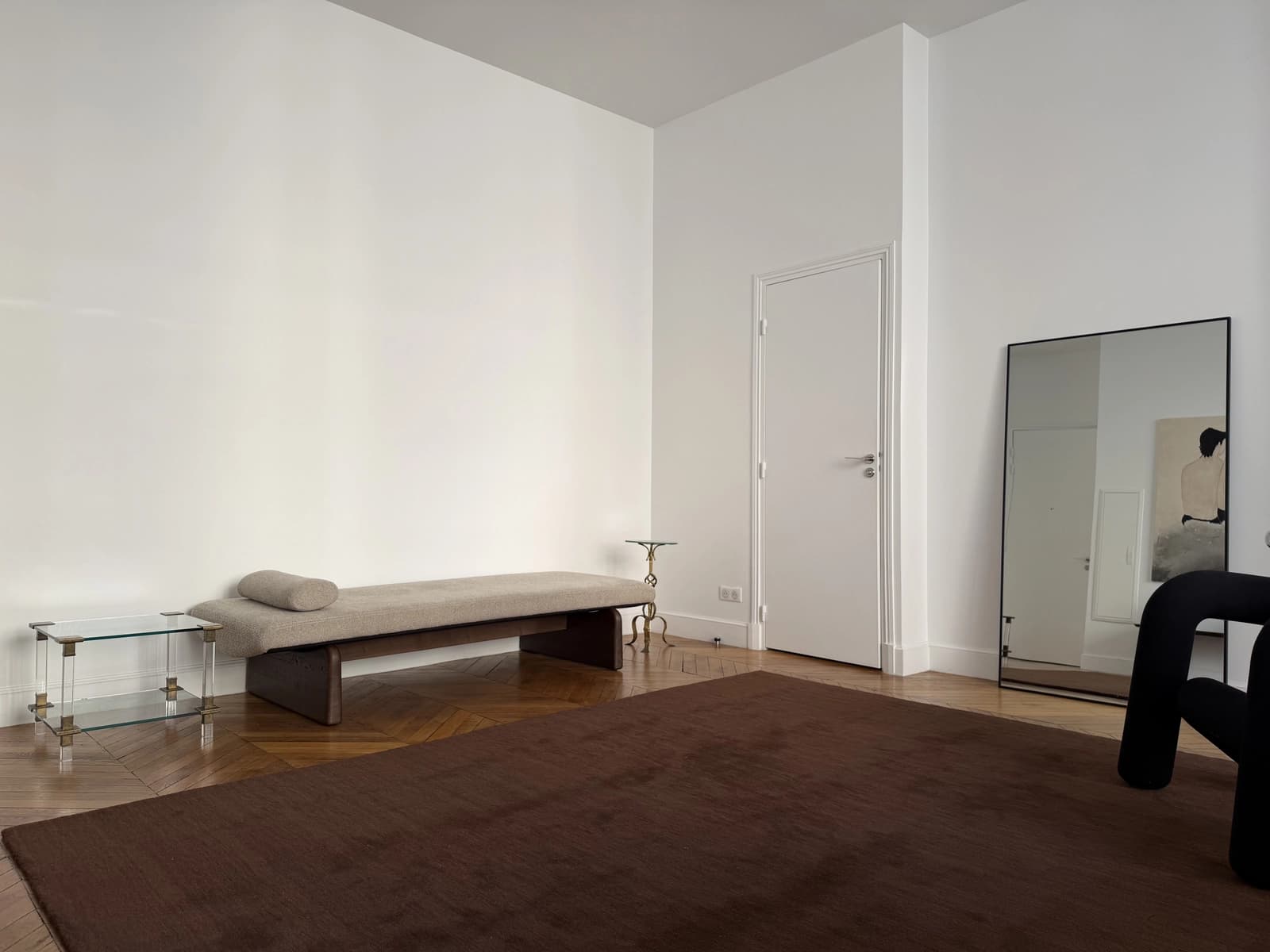 Alojamiento estilo galería de arte bajo un hermoso techo de cristal