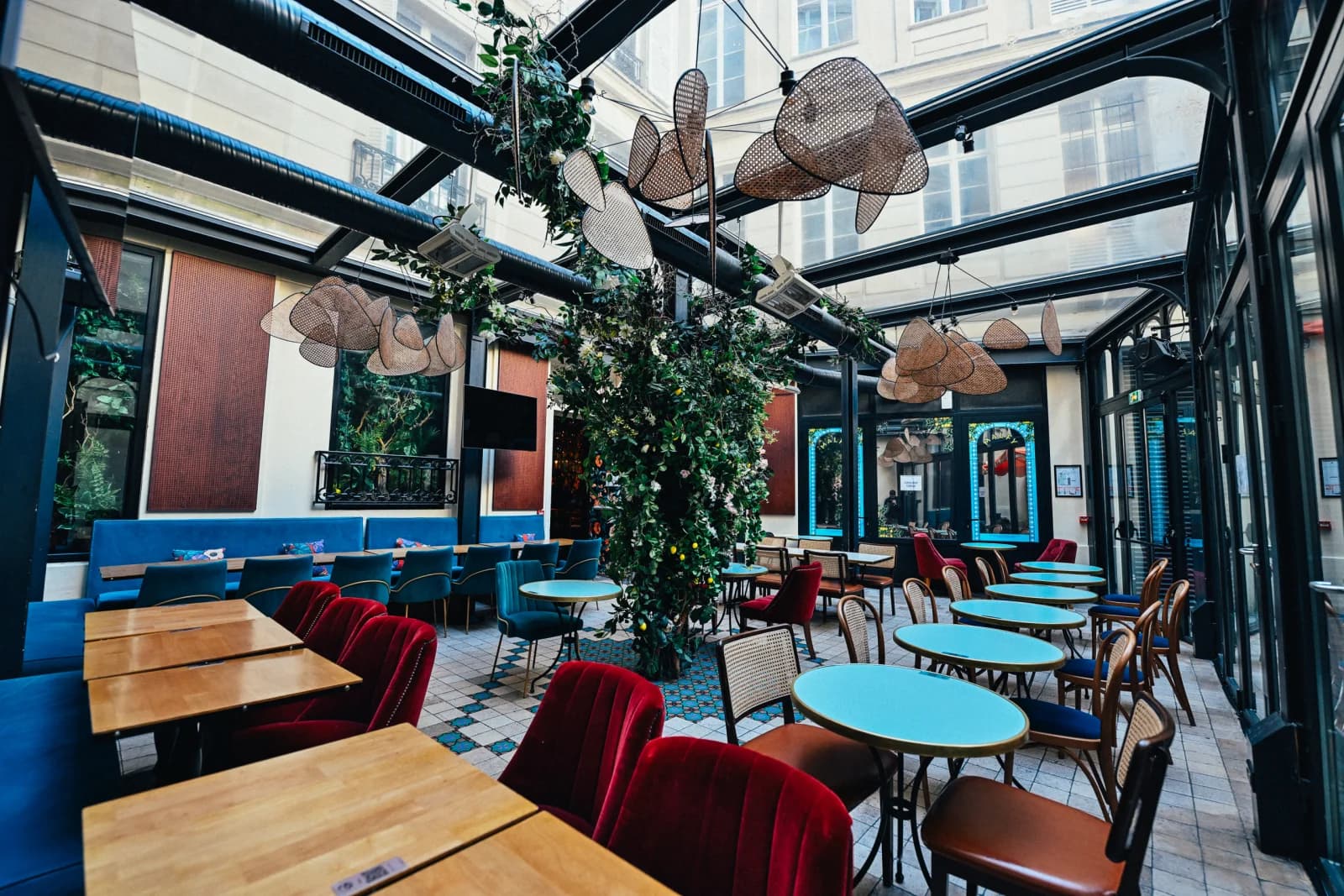 Space Irish pub - Champs-Élysées - 0