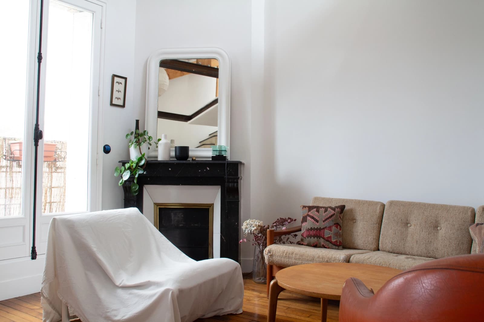 Space Minimalist duplex loft in Montreuil - 5