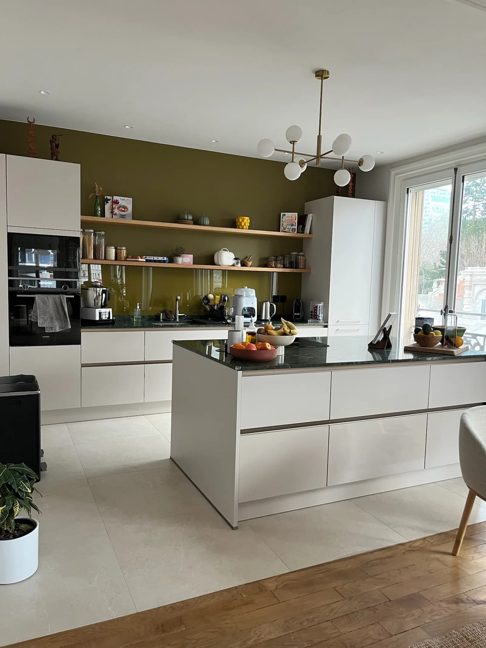 Space Spacious bright apartment in central Lille, 5 minutes' walk from the train stations - 4