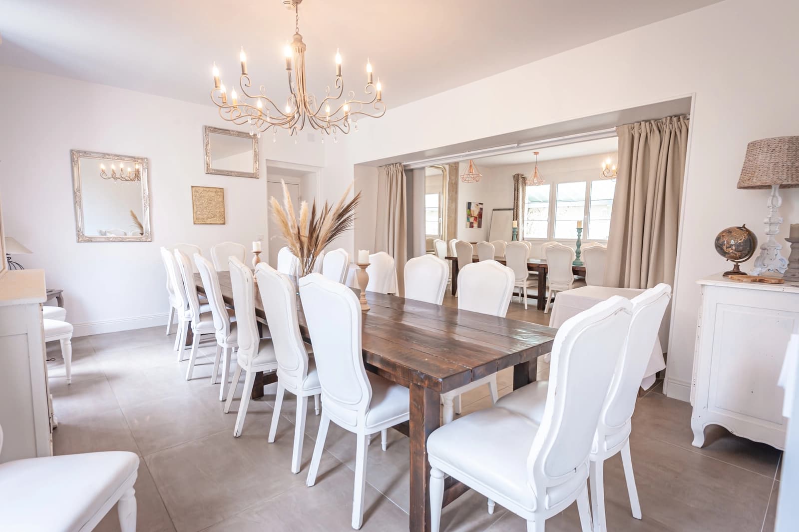 Beautiful seminar room in a 19th century Château