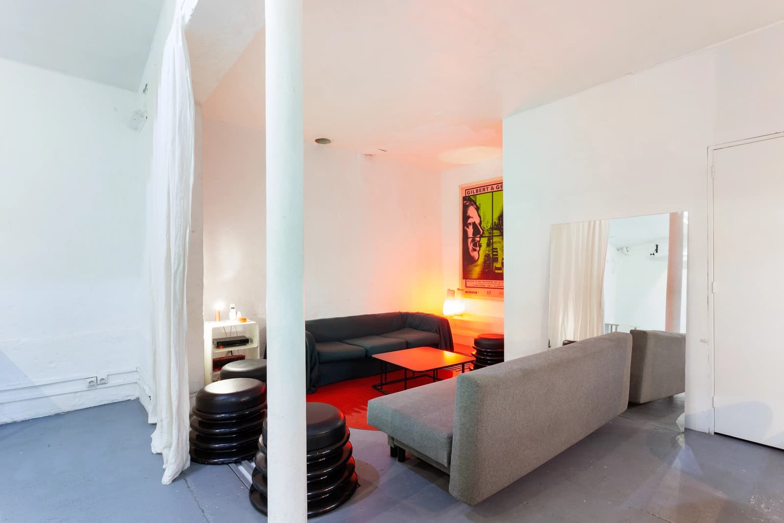 Living room in Accessible photo studio at Bastille - 1