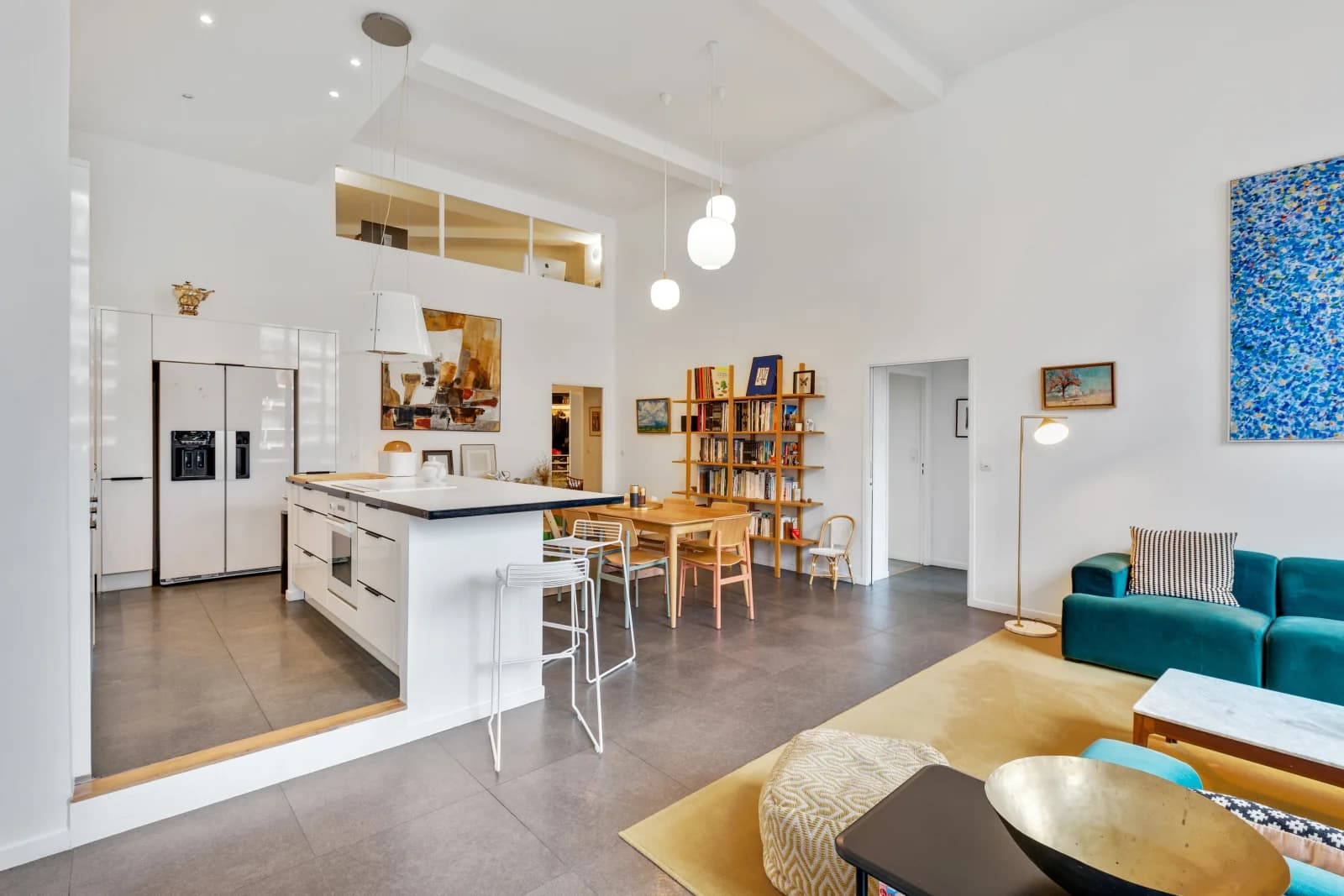 Espace Appartement moderne, belle hauteur sous plafond (4m) - 5