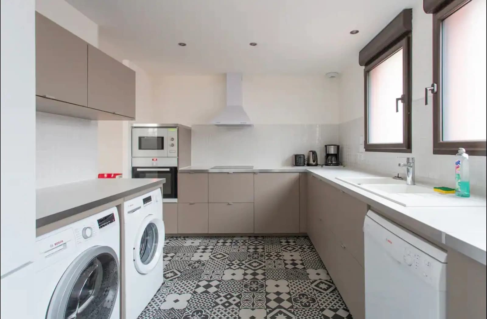 Space Loft-style house at Porte de Ménilmontant - 4