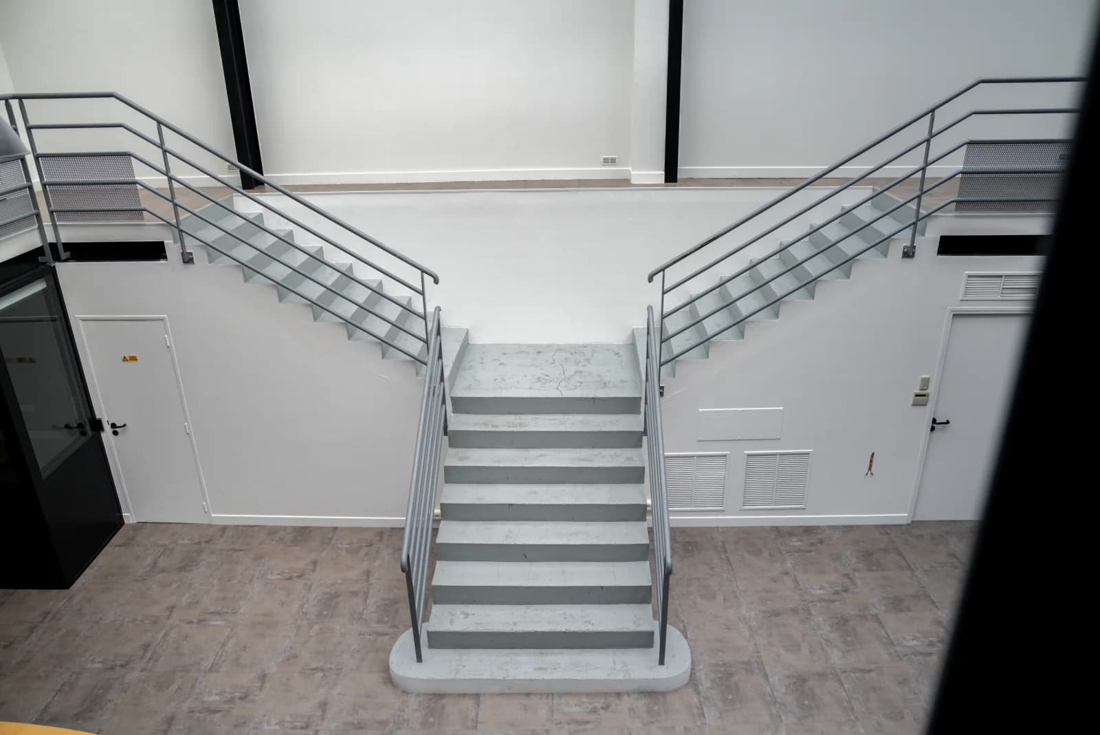 Espace Loft avec verrière spectaculaire - 5