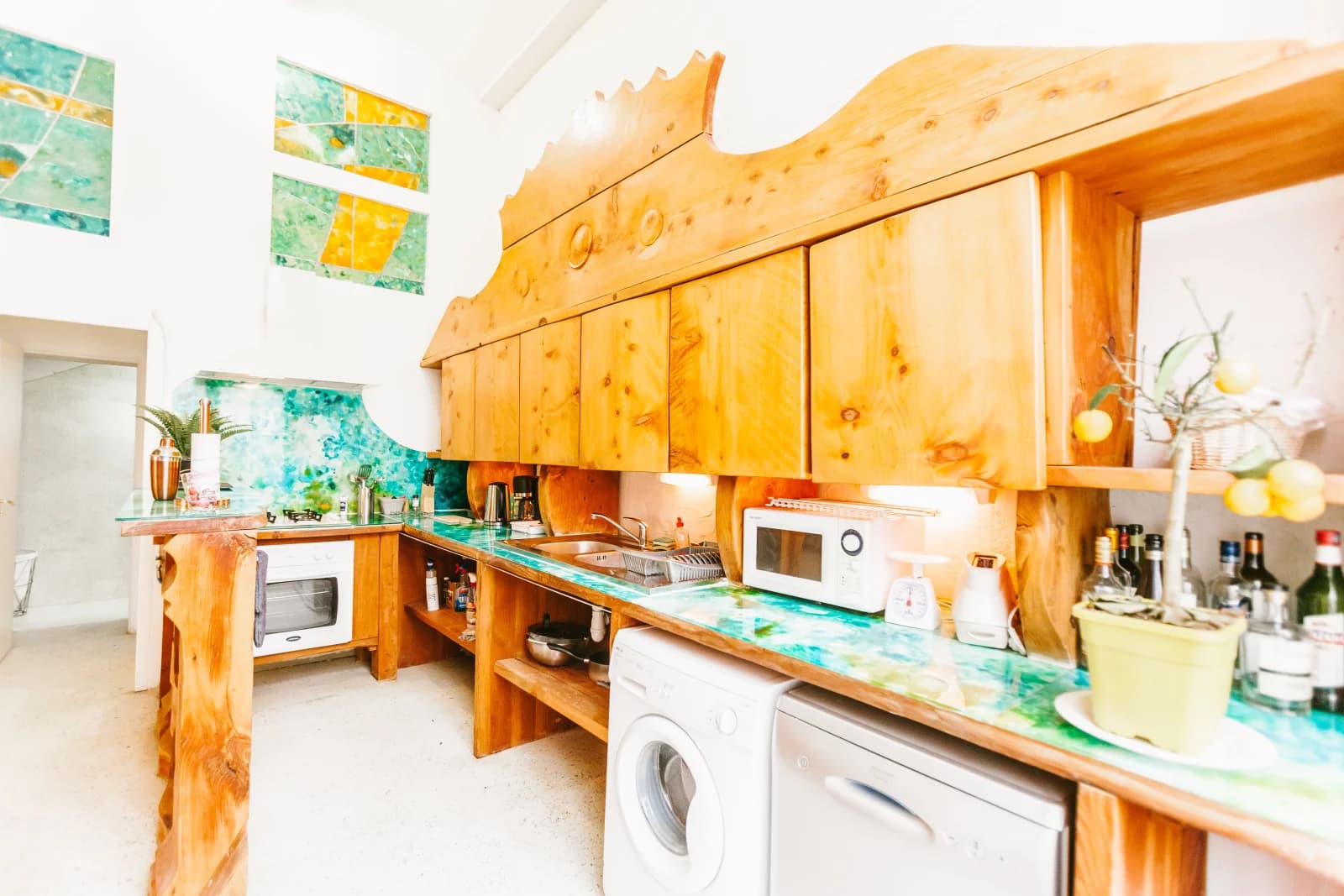 Kitchen in Large, warm and bright apartment - 1