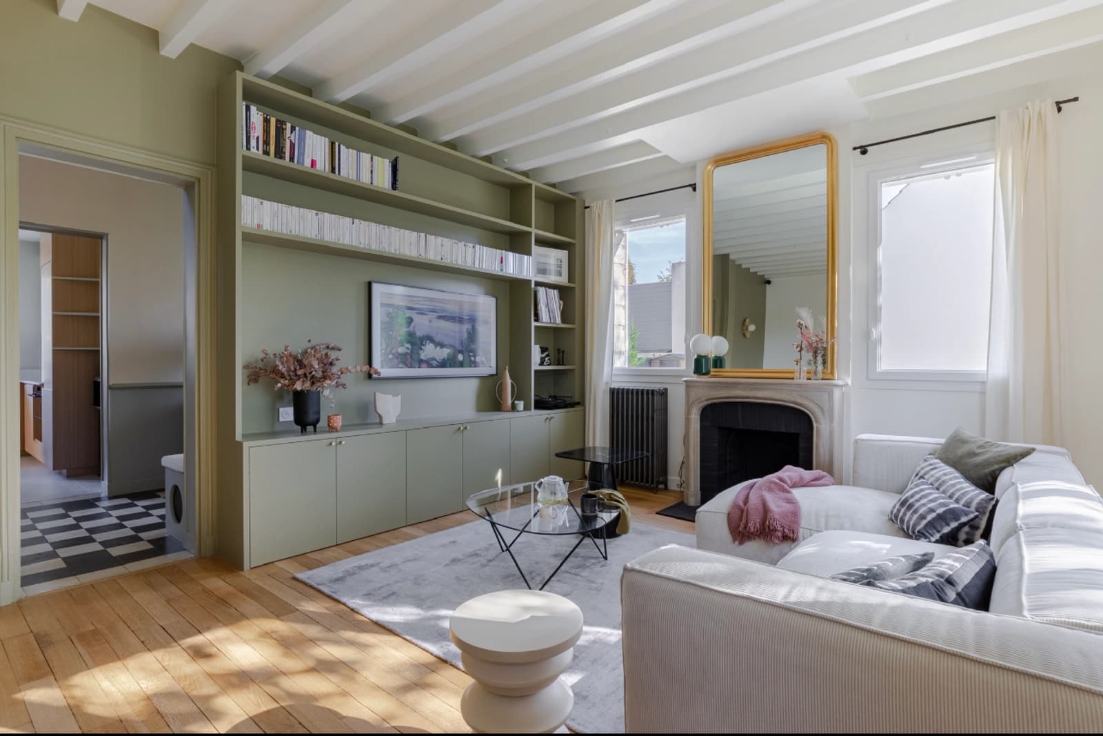 Living room in Architect-designed millstone house - 0