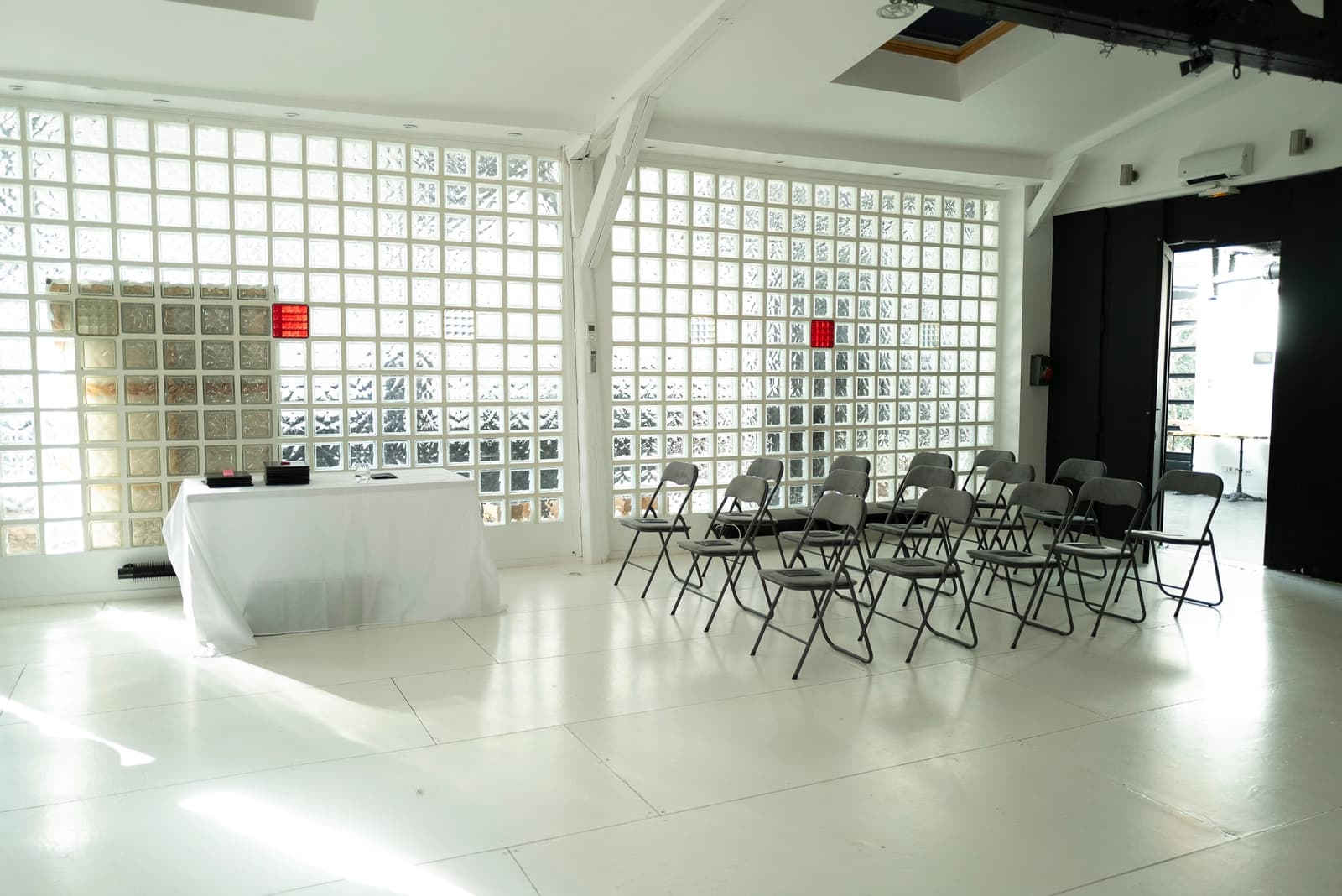 Espace Atelier d'artiste lumineux avec son jardin privé - 4