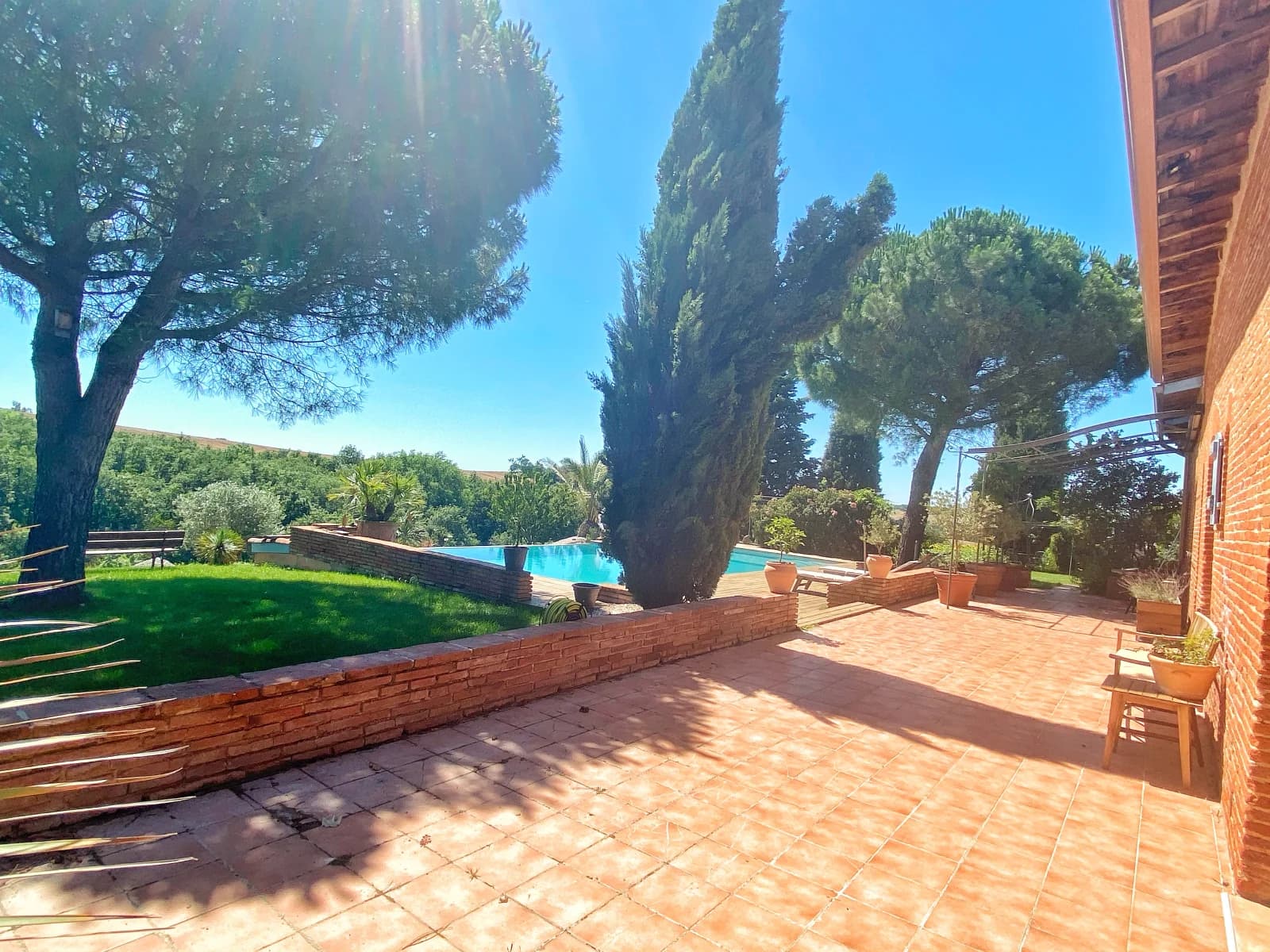 Comedor en Hermosa residencia Lauragais, un remanso de paz y tranquilidad. - 1