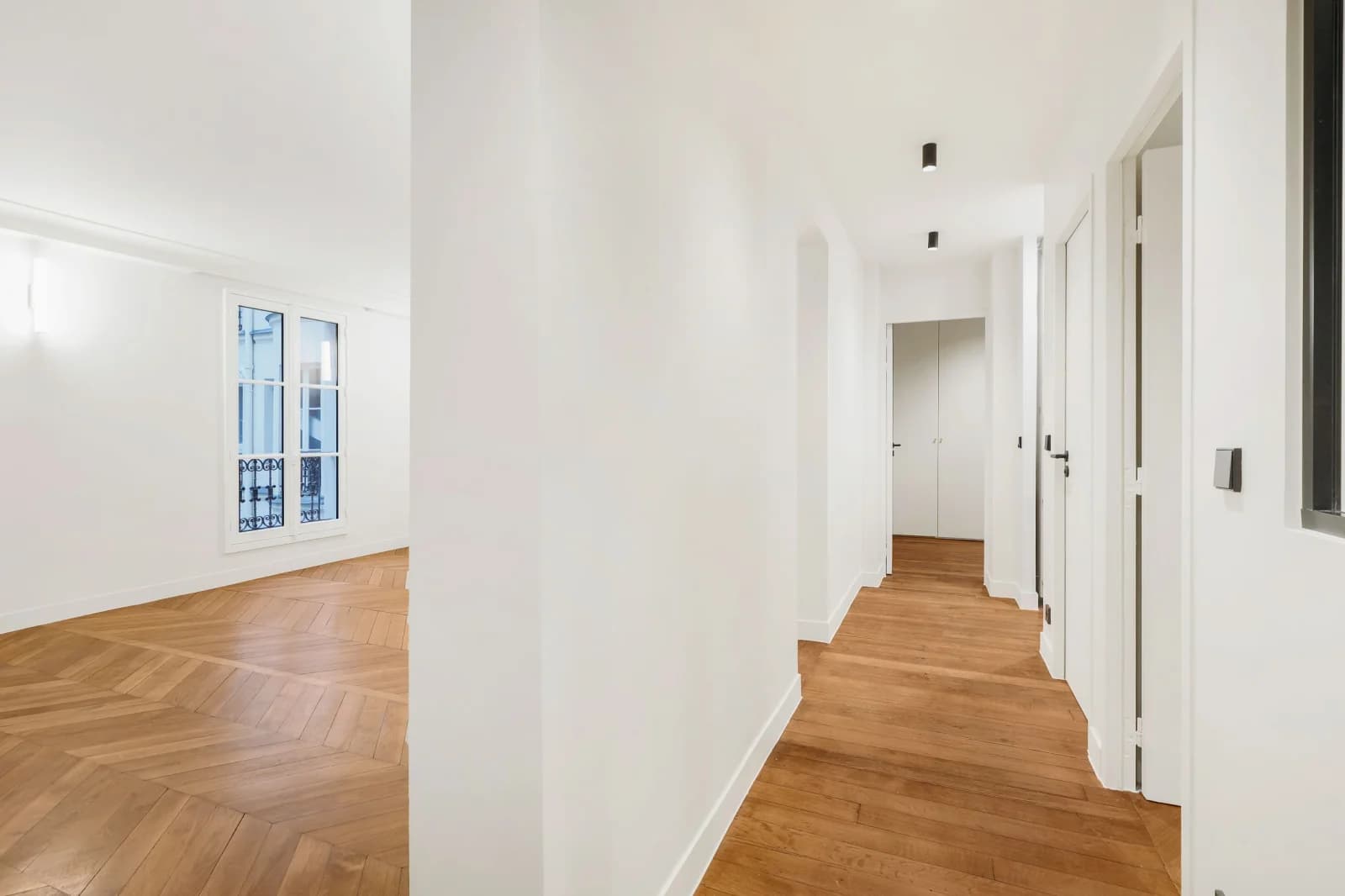 Espace Appartement haussmannien vide, non meublé - 5