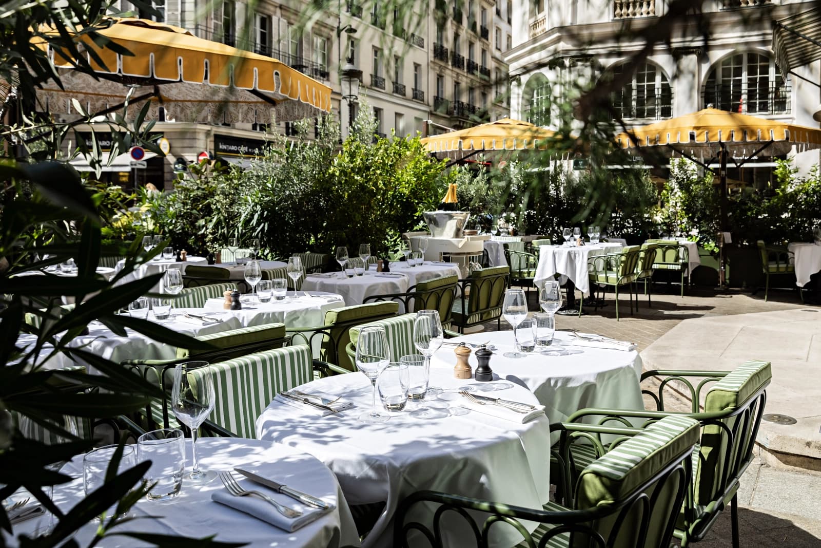 Space Bistronomic restaurant with Parisian charm - 1