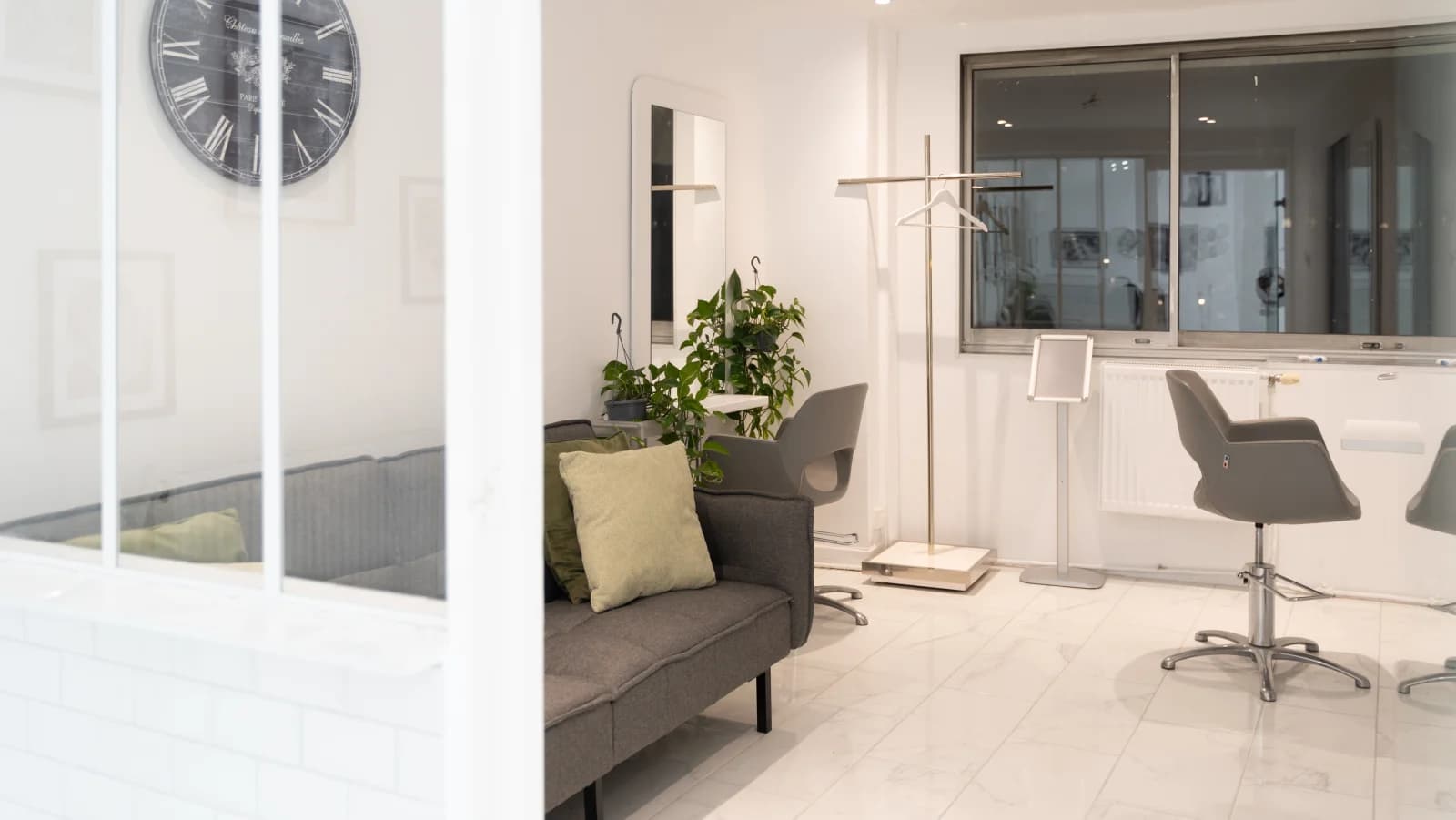 Espace Paris St-Ouen: studio photo clair et professionnel - 1