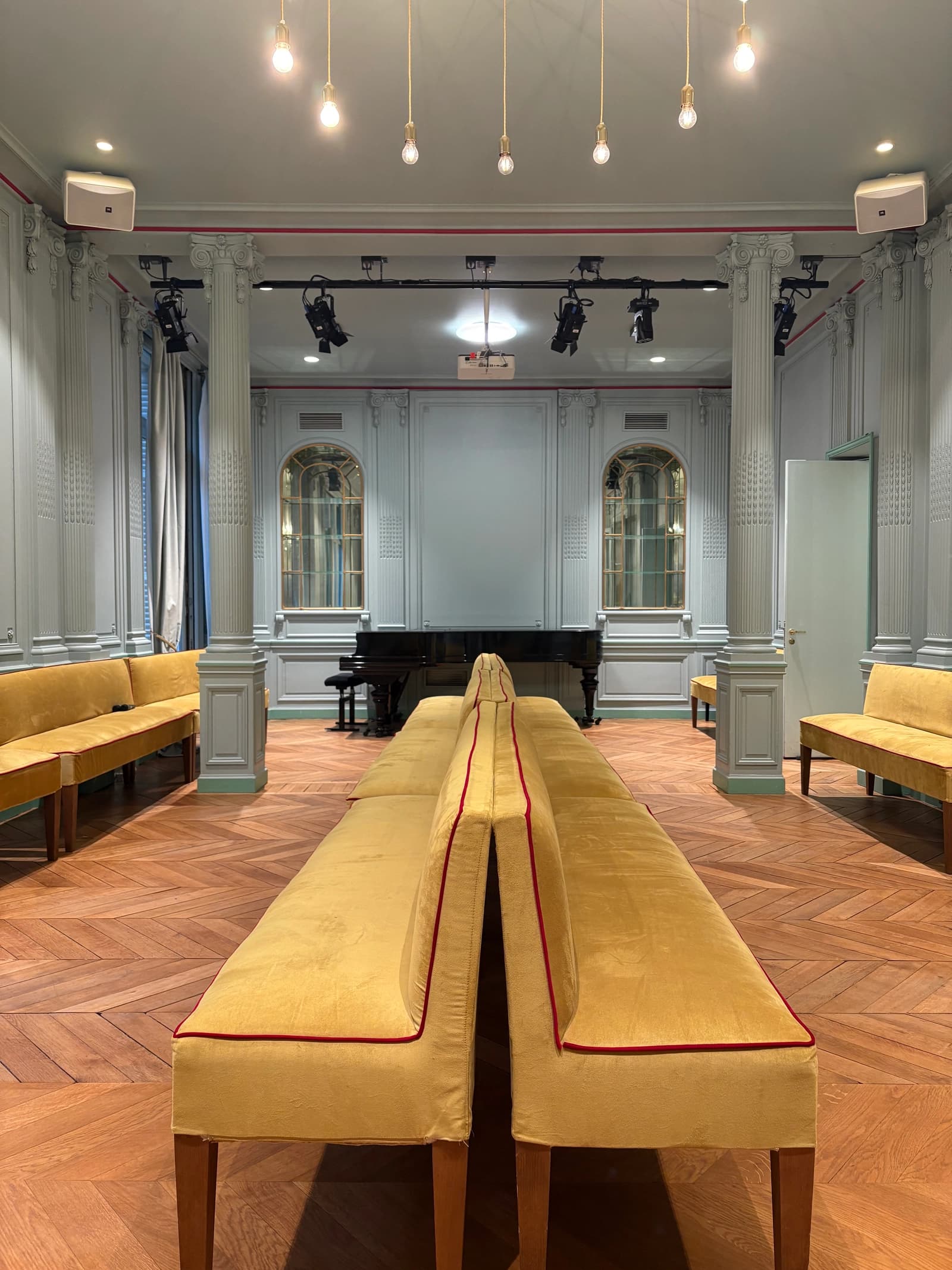 Space Parisian private townhouse ideal for corporate evenings, photoshoots, fashion shows, conferences, concerts, and filming...  - 4