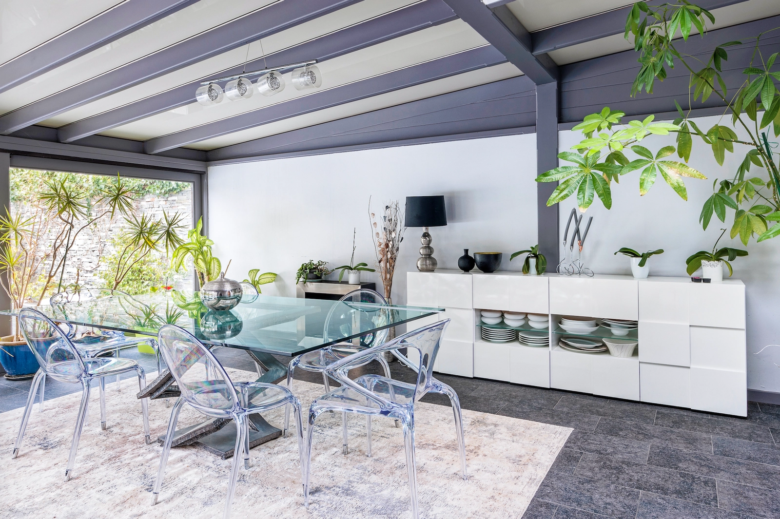 Space House near Paris. Swimming pool / Hammam - 3