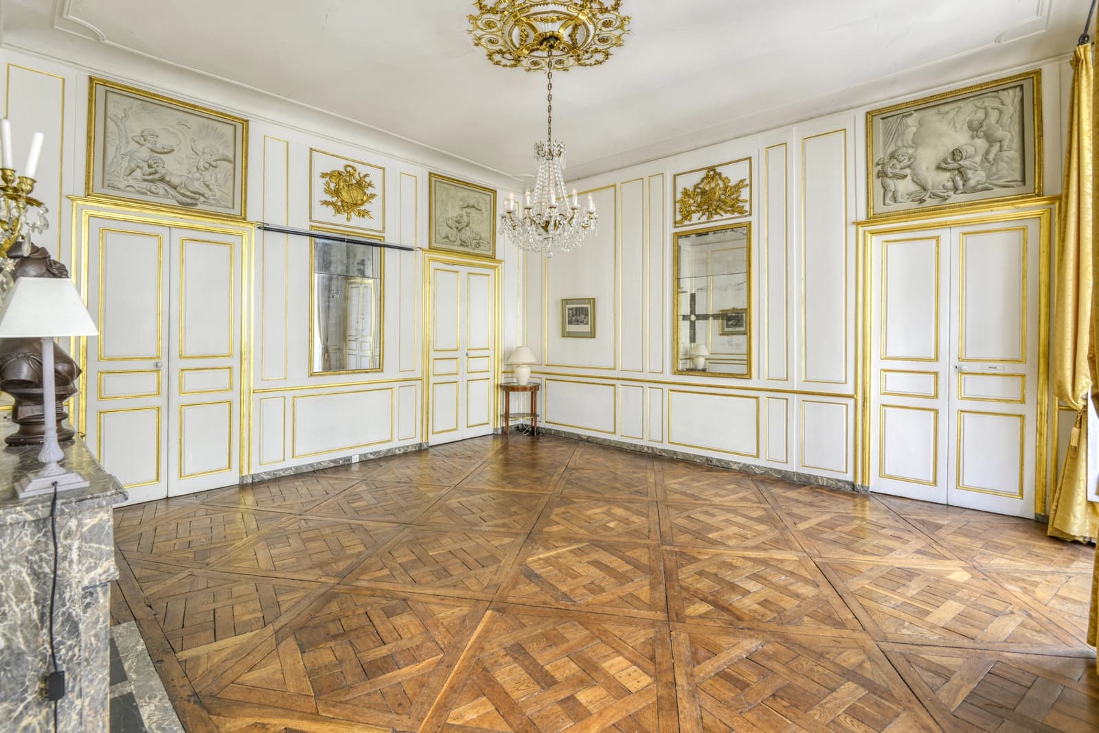 Space XVIIIth-Century Prestigious Apartment - Historic Value (Former Residence of General Cambronne) - 3