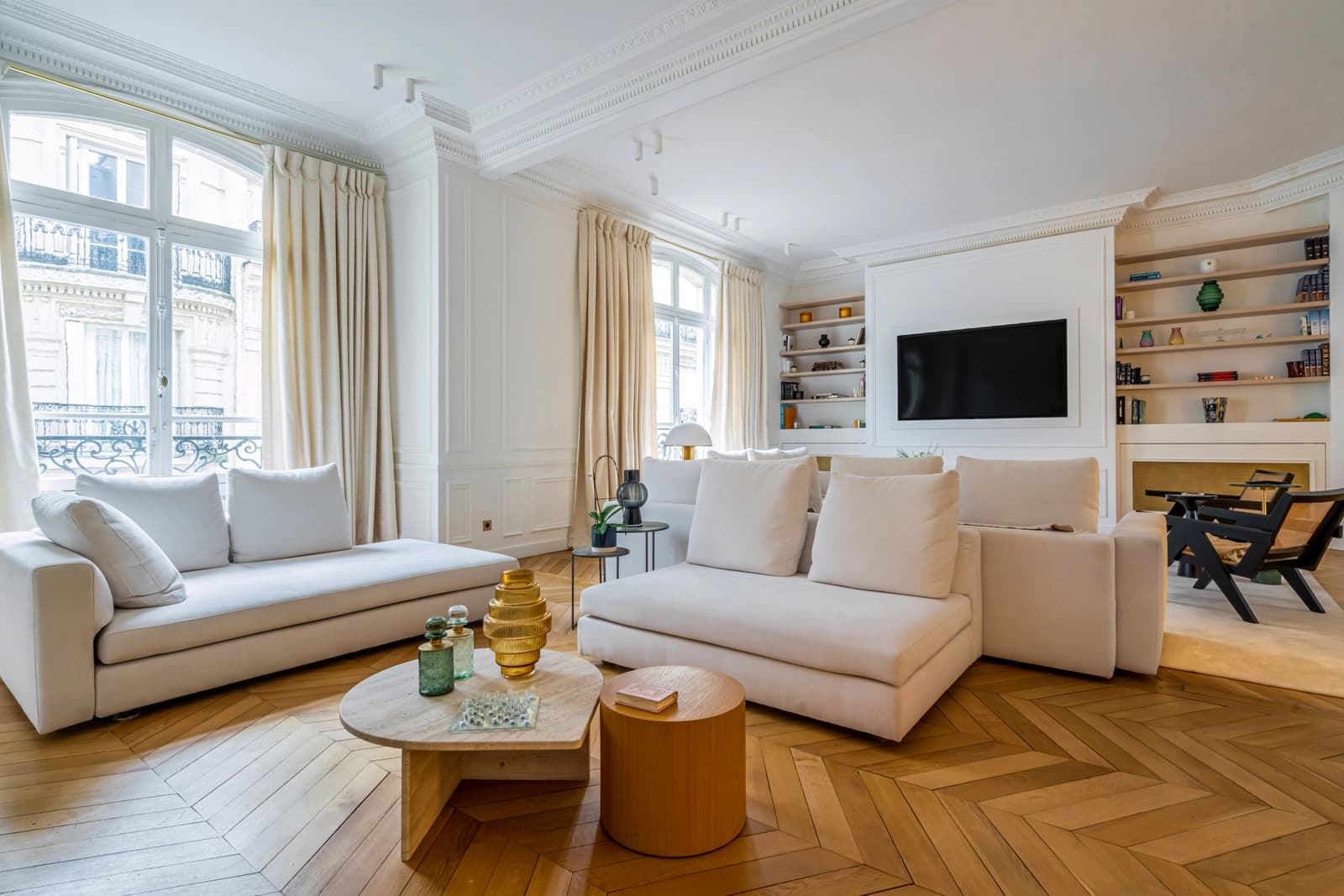 Living room in Luxury apartment - 1