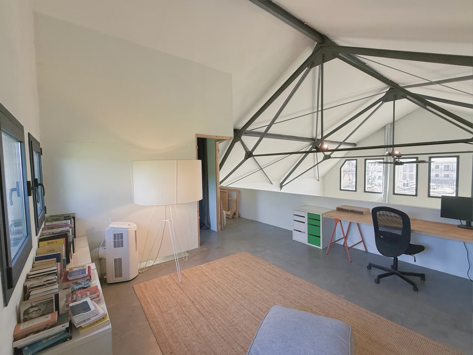 Espacio Casa Estudio En Una Antigua Fabrica Modernista - 4