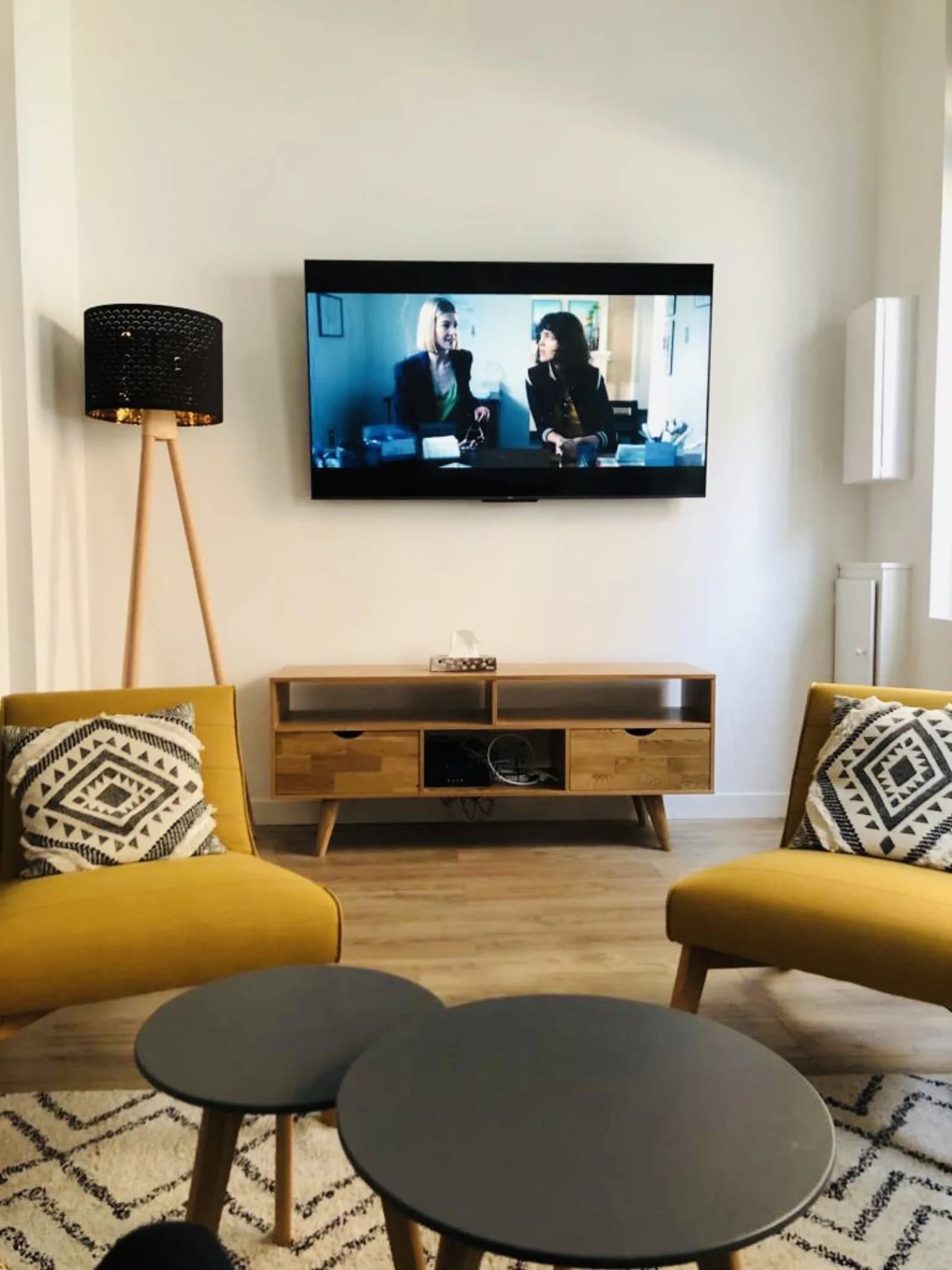 Living room in Convivial space in hypercenter - 1
