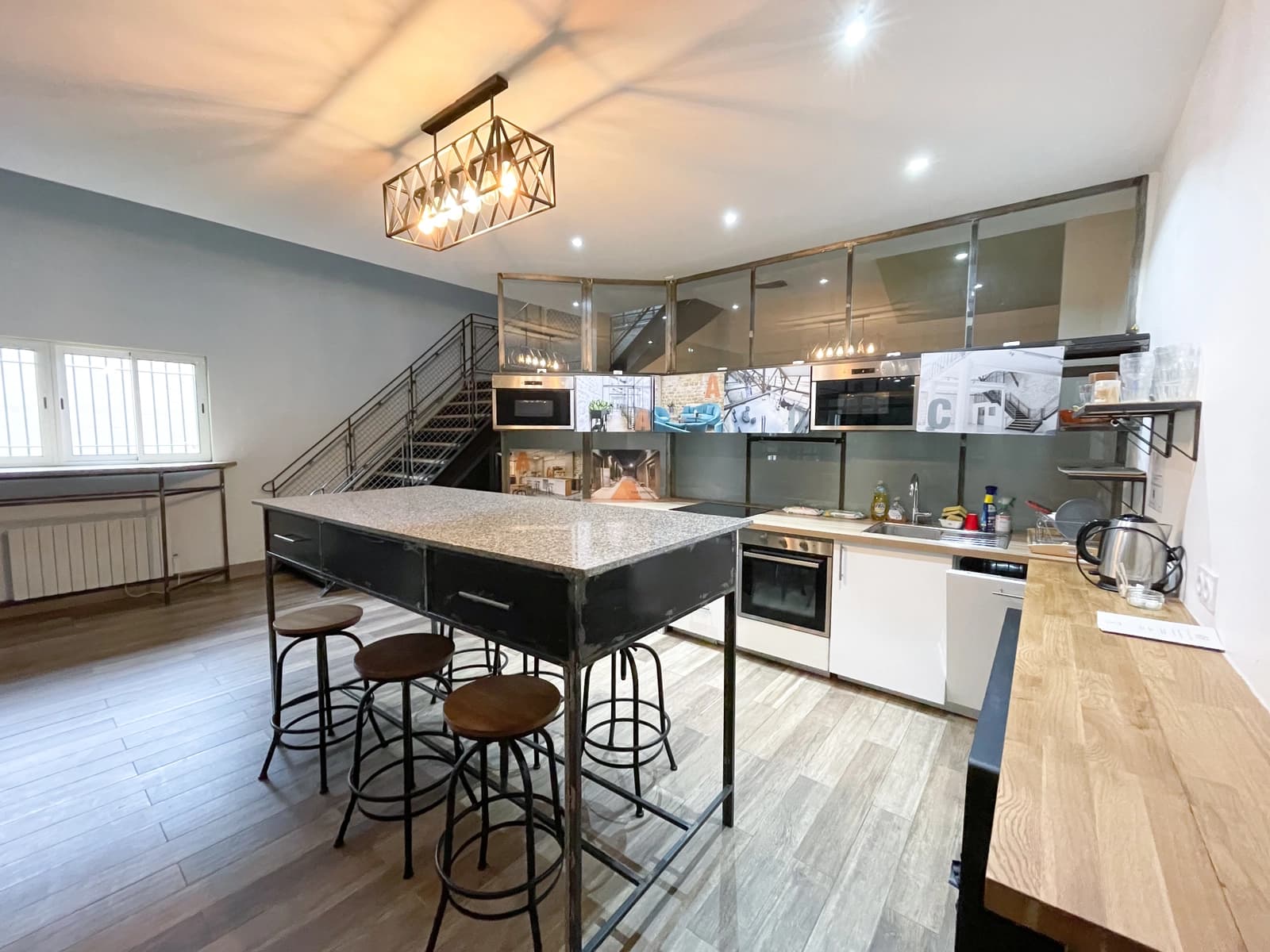 Kitchen in Studio Media - 1