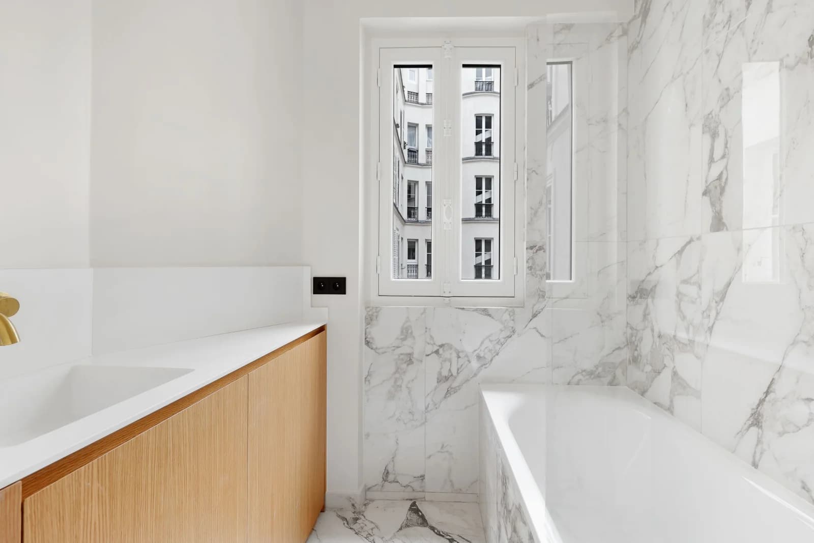 Espace Appartement haussmannien vide, non meublé - 4