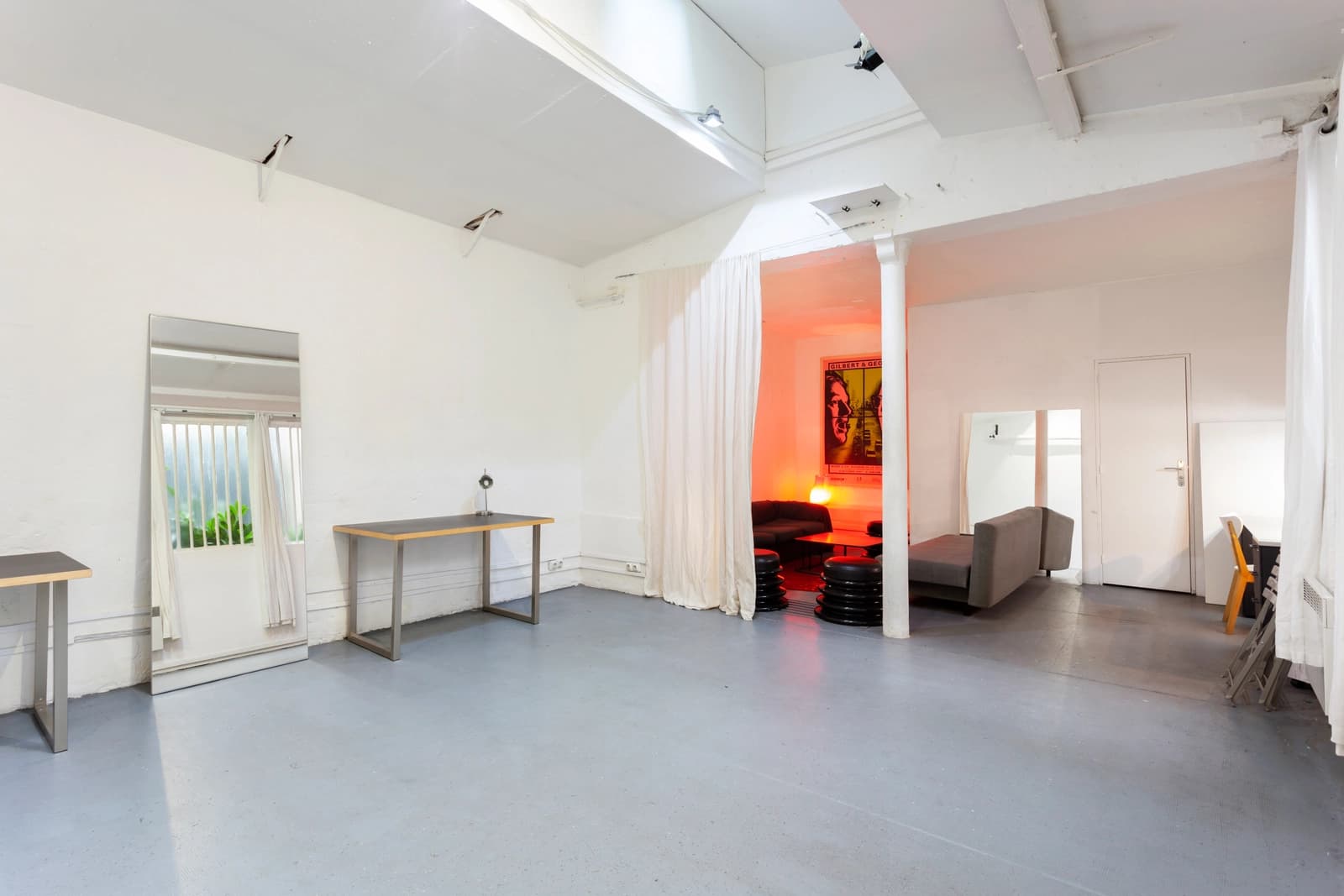 Living room in Accessible photo studio at Bastille - 1