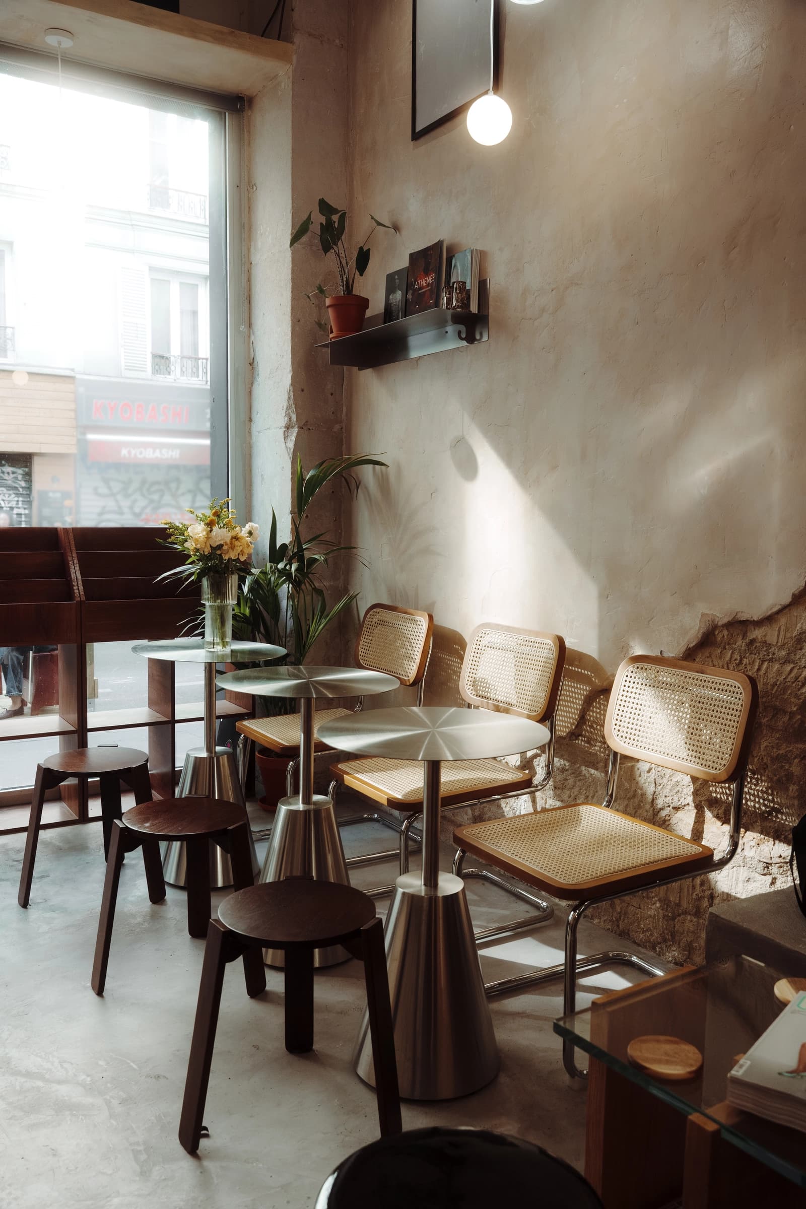 Espace Coffee shop industriel & moderne - 1