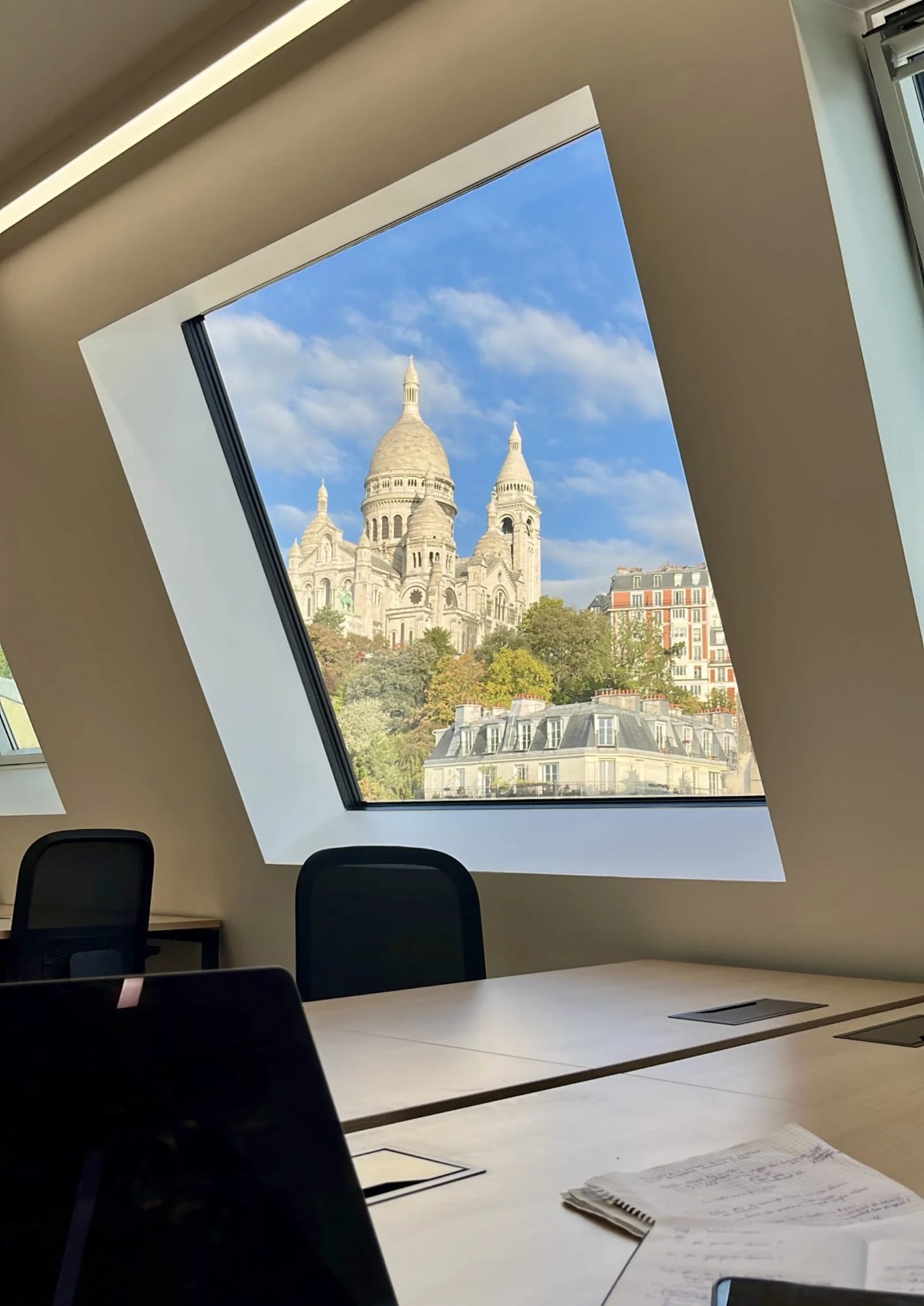 Space An exceptional floor with a direct view of the Sacré-Coeur - 0
