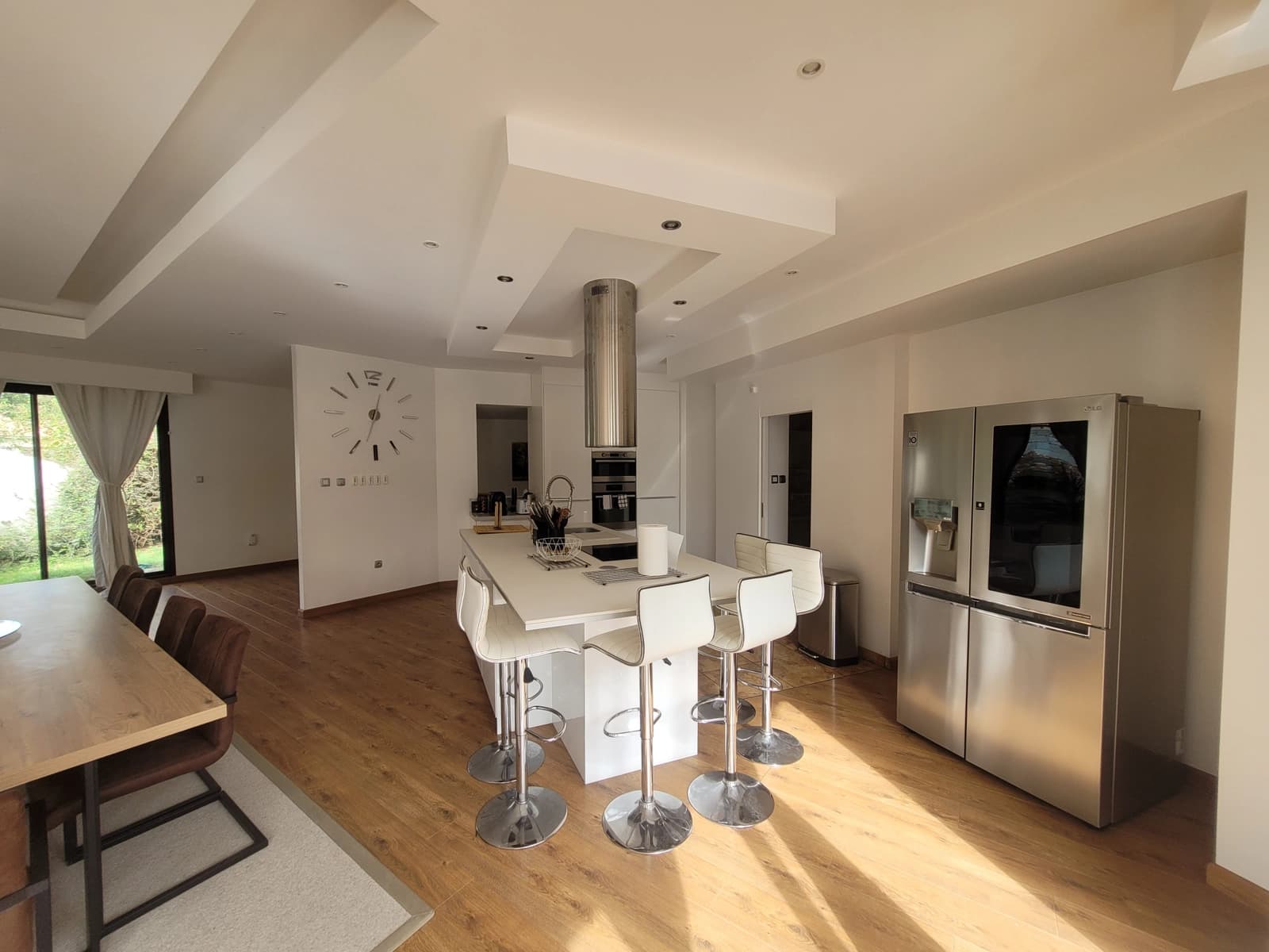 Space Large villa with exceptional living space - 3