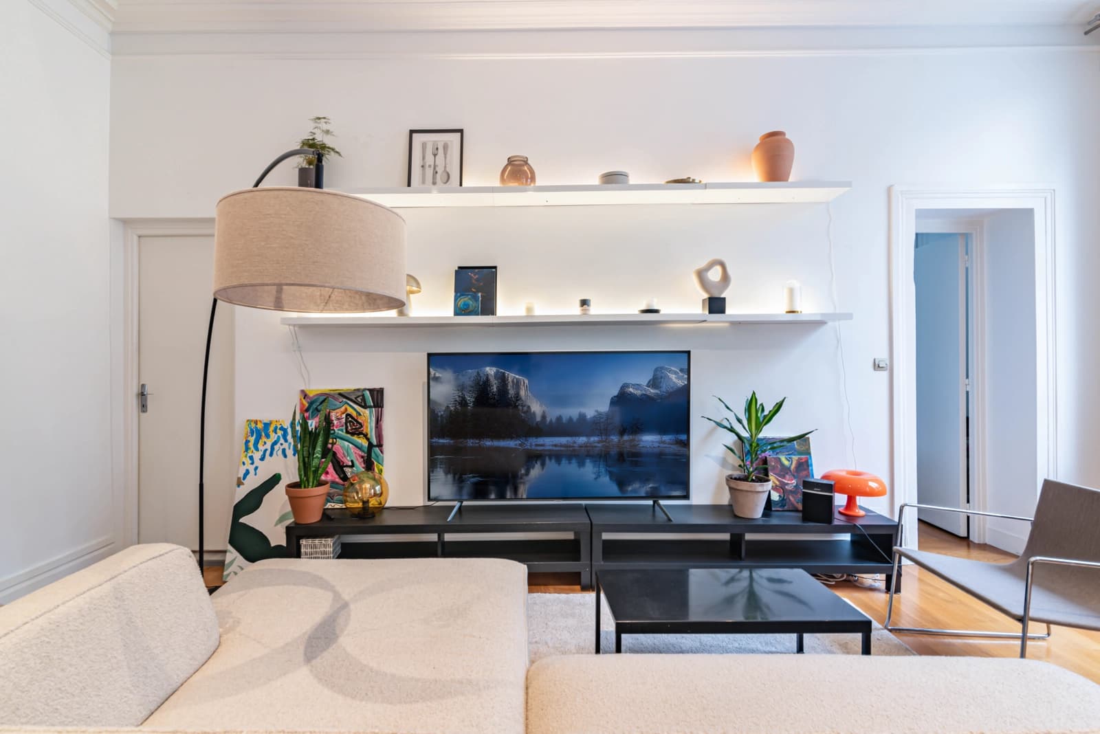Living room in Typical Parisian apartment - 1